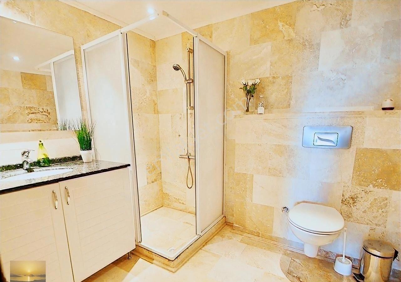 Yalıkavakta Manzaralı Bahçeli Satılık Villa Full Eşyalı Bakımlı - Görsel 6