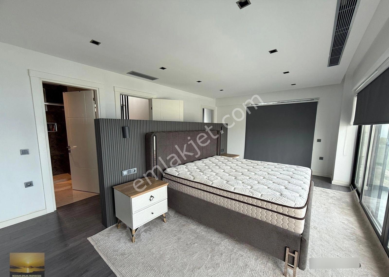 Satılık Müstakil Villa Deniz Kenarı Manzaralı Havuzlu Ev Plajlı - Görsel 25