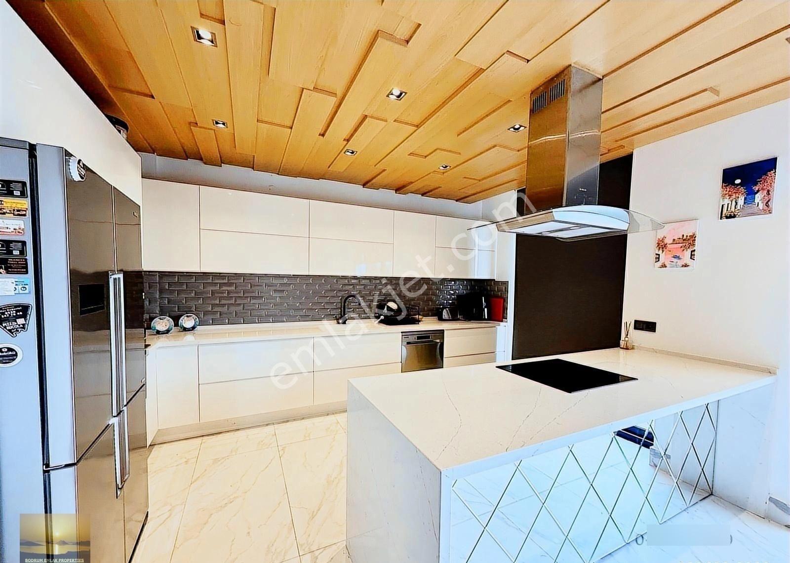 Satılık Müstakil Villa Deniz Kenarı Manzaralı Havuzlu Ev Plajlı - Görsel 6