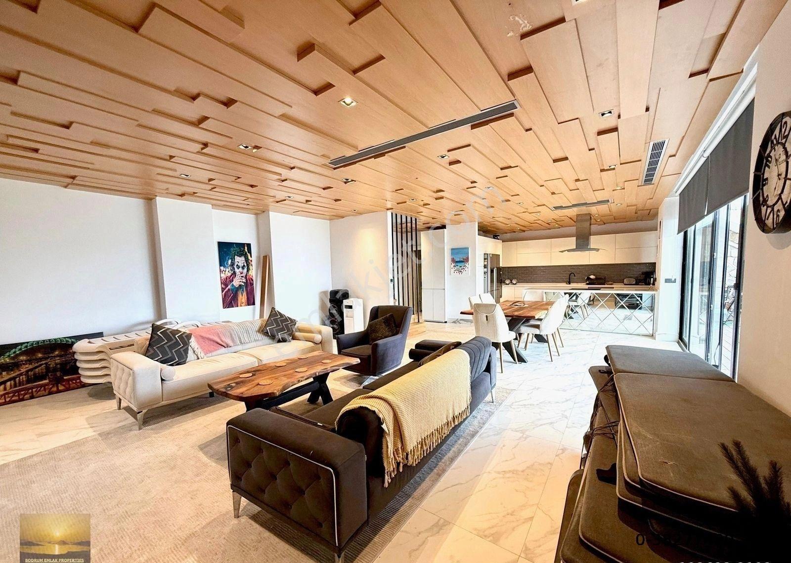 Satılık Müstakil Villa Deniz Kenarı Manzaralı Havuzlu Ev Plajlı - Görsel 31