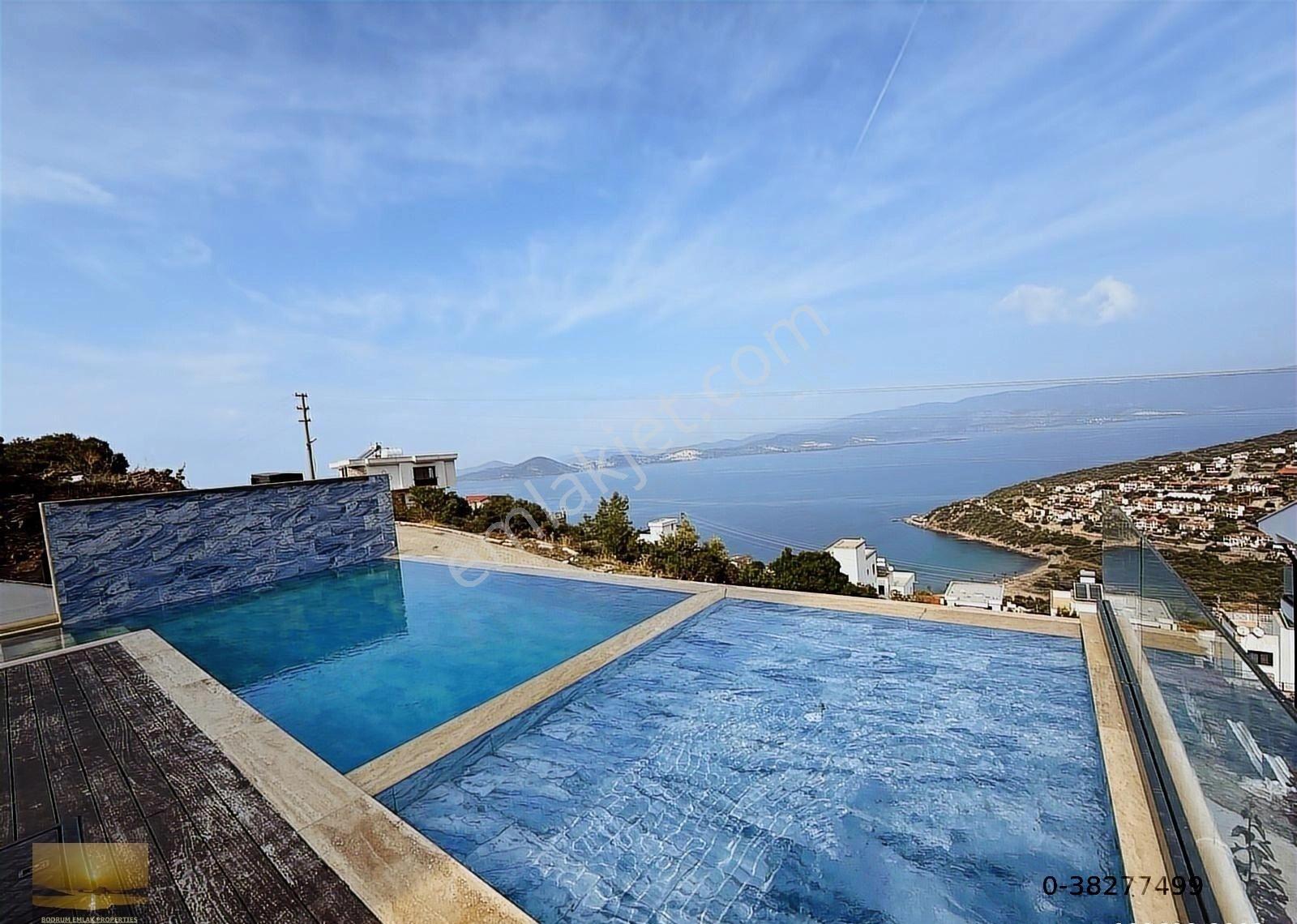 Satılık Müstakil Villa Deniz Kenarı Manzaralı Havuzlu Ev Plajlı - Görsel 16