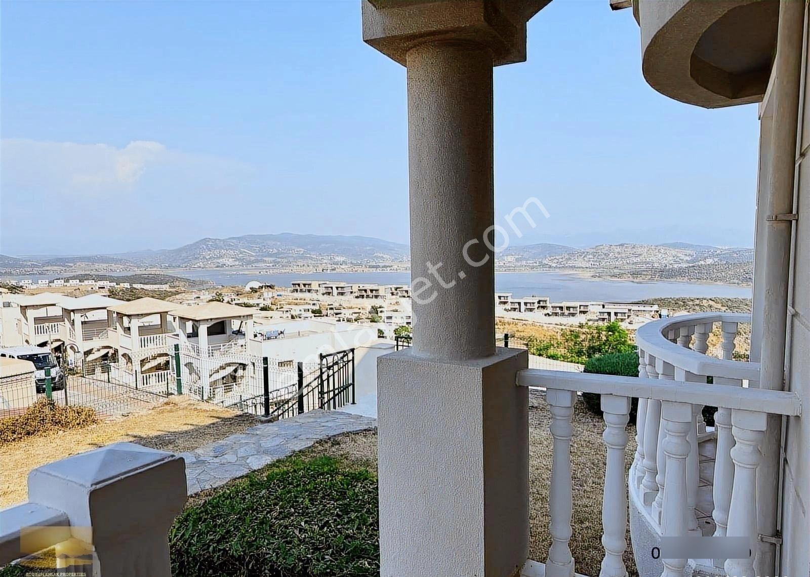 Full Manzaralı Büyük Bahçeli Köşebaşı Ev Özel Plajlı Sitede Acil - Görsel 29