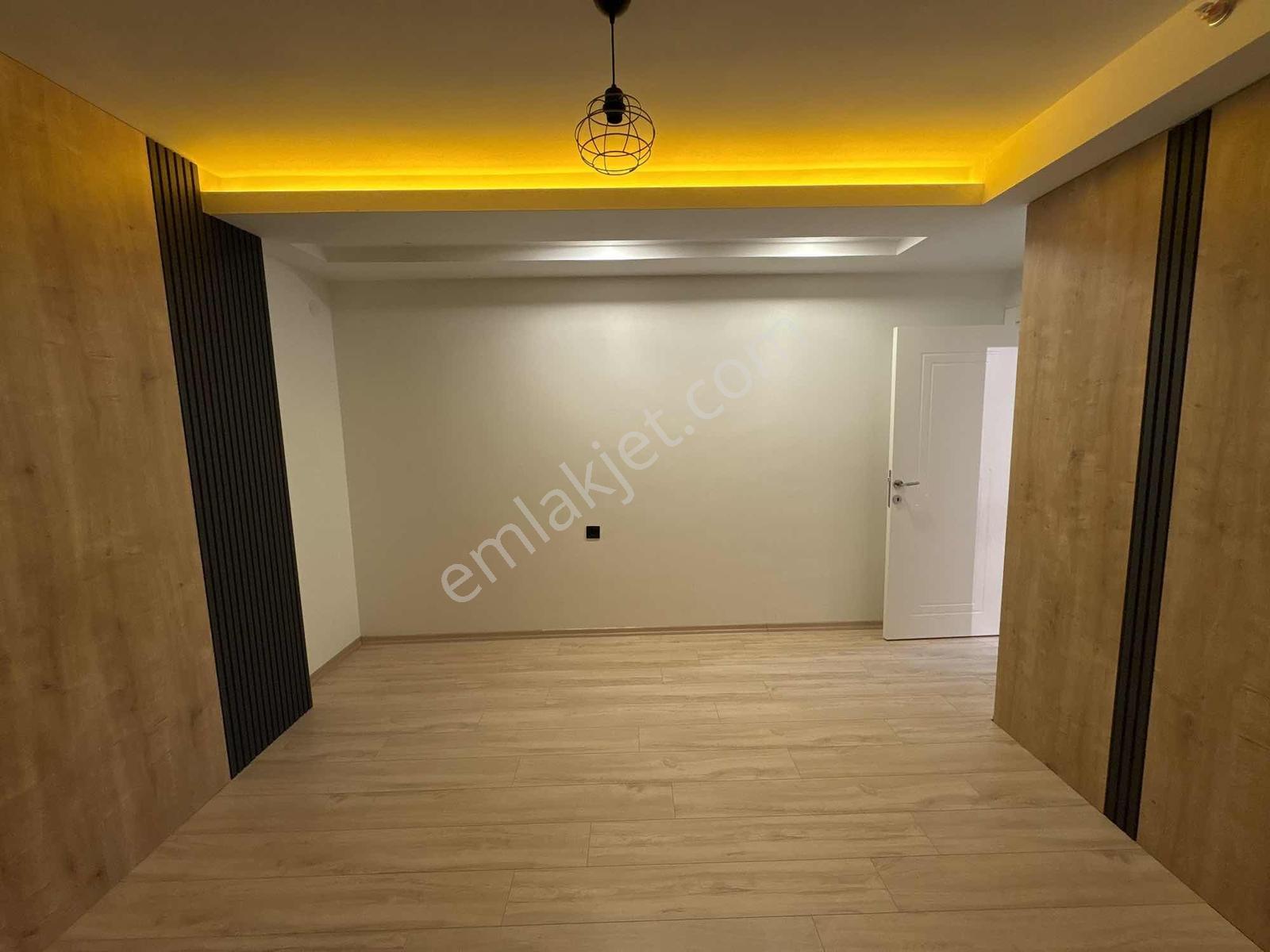 Alaçatı'dan Konum İncek'te Otobüsdurağı,avmyanı Site İçerisi 2+1 - Görsel 31