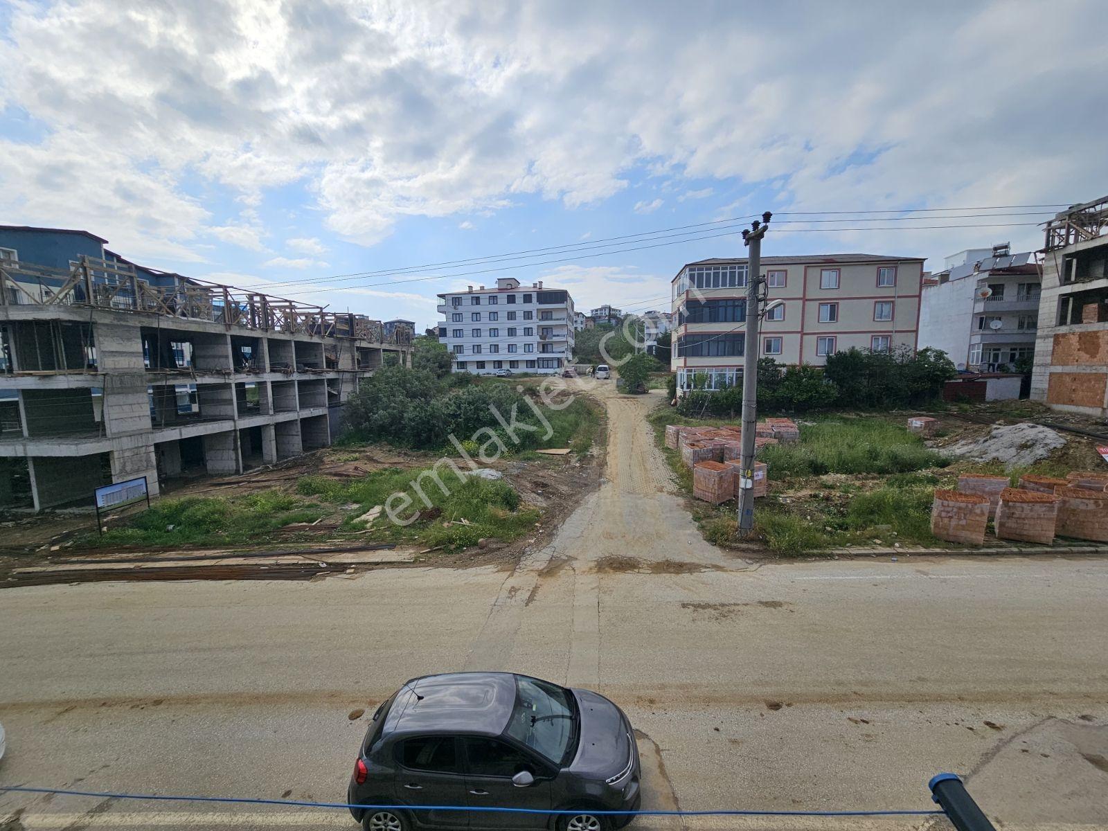 Ay Emlak'tan Armutlu İlçe Merkezinde Kiralık Eşyalı 2+1 Daire - Görsel 25