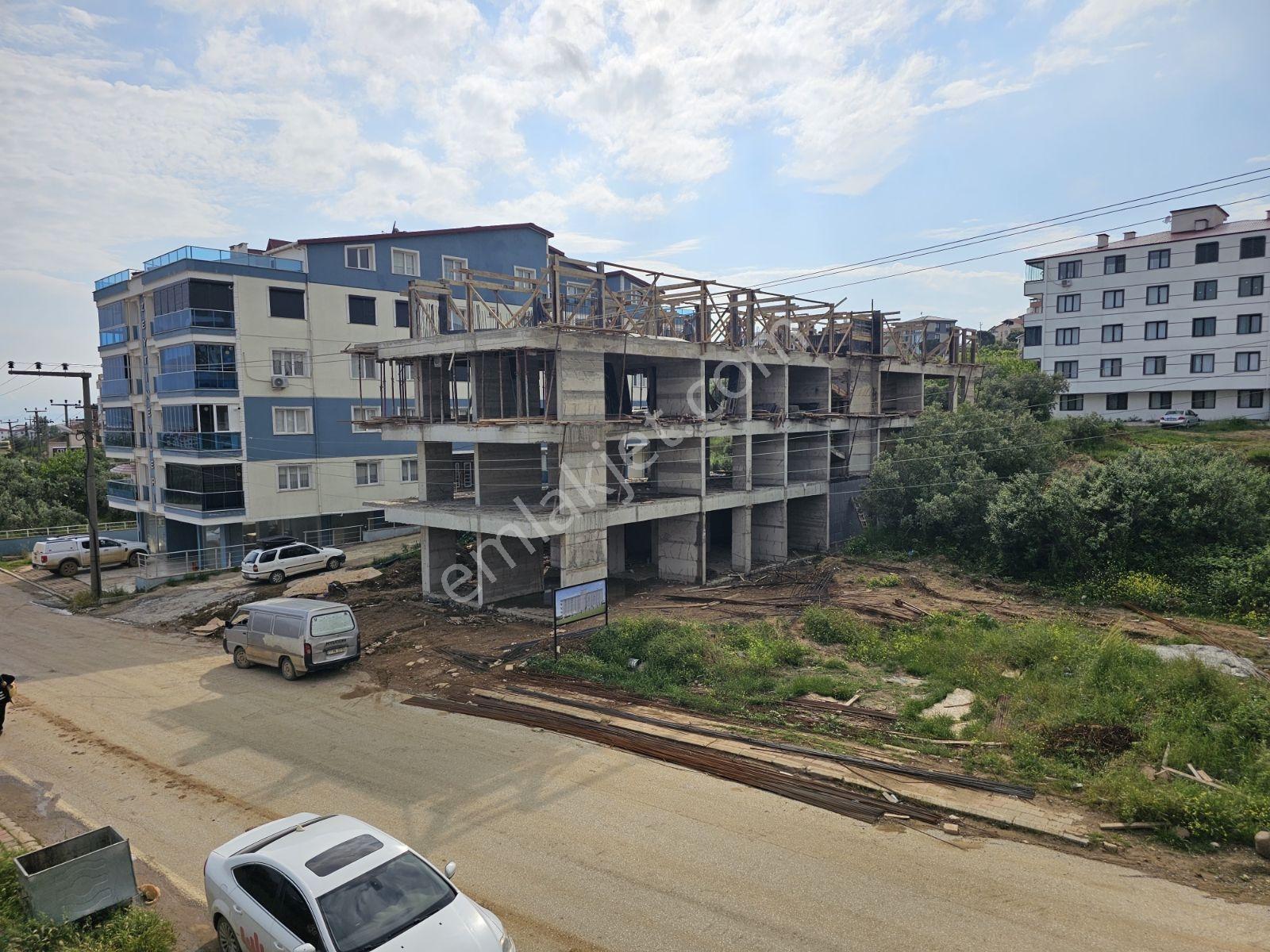 Ay Emlak'tan Armutlu İlçe Merkezinde Kiralık Eşyalı 2+1 Daire - Görsel 19