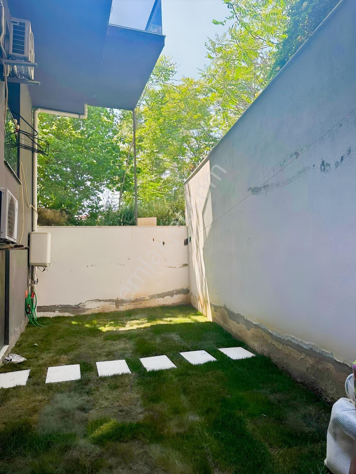 Bornova Pazar Yeri Buz Pisti Merkezi Konum Satılık 1+1 Daire - Görsel 11