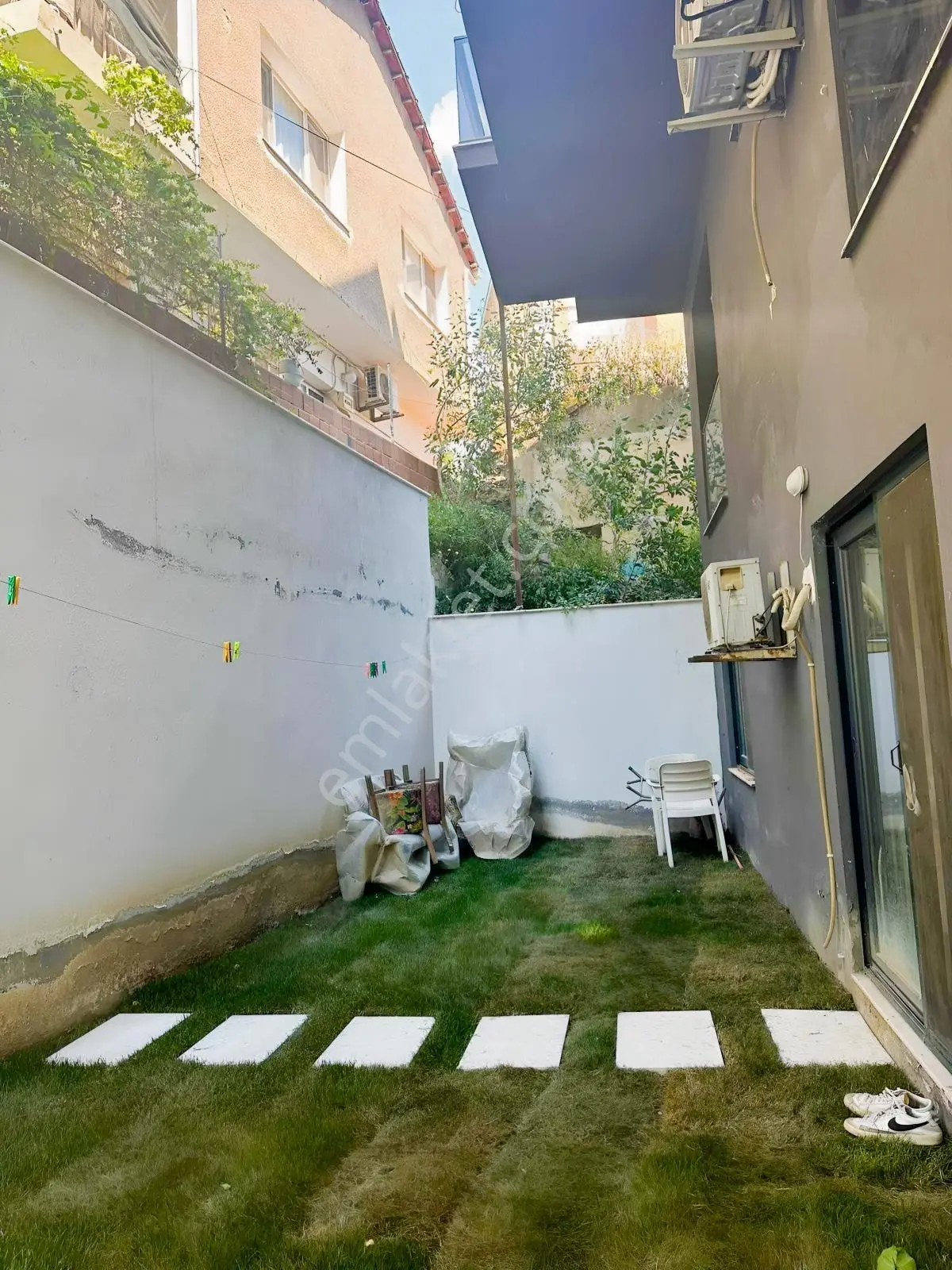 Bornova Pazar Yeri Buz Pisti Merkezi Konum Satılık 1+1 Daire - Görsel 2