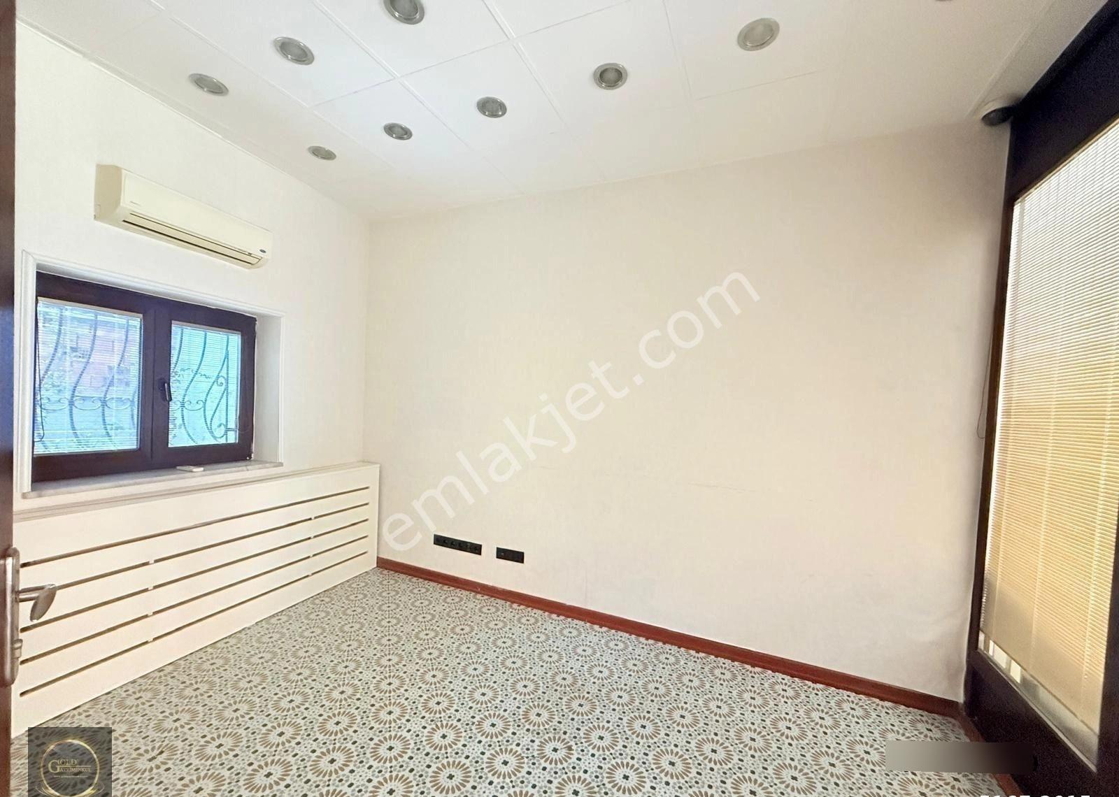 Üsküdar Azizmahmut Hüdaide Yarı Hisse Satılık Bina - Görsel 14