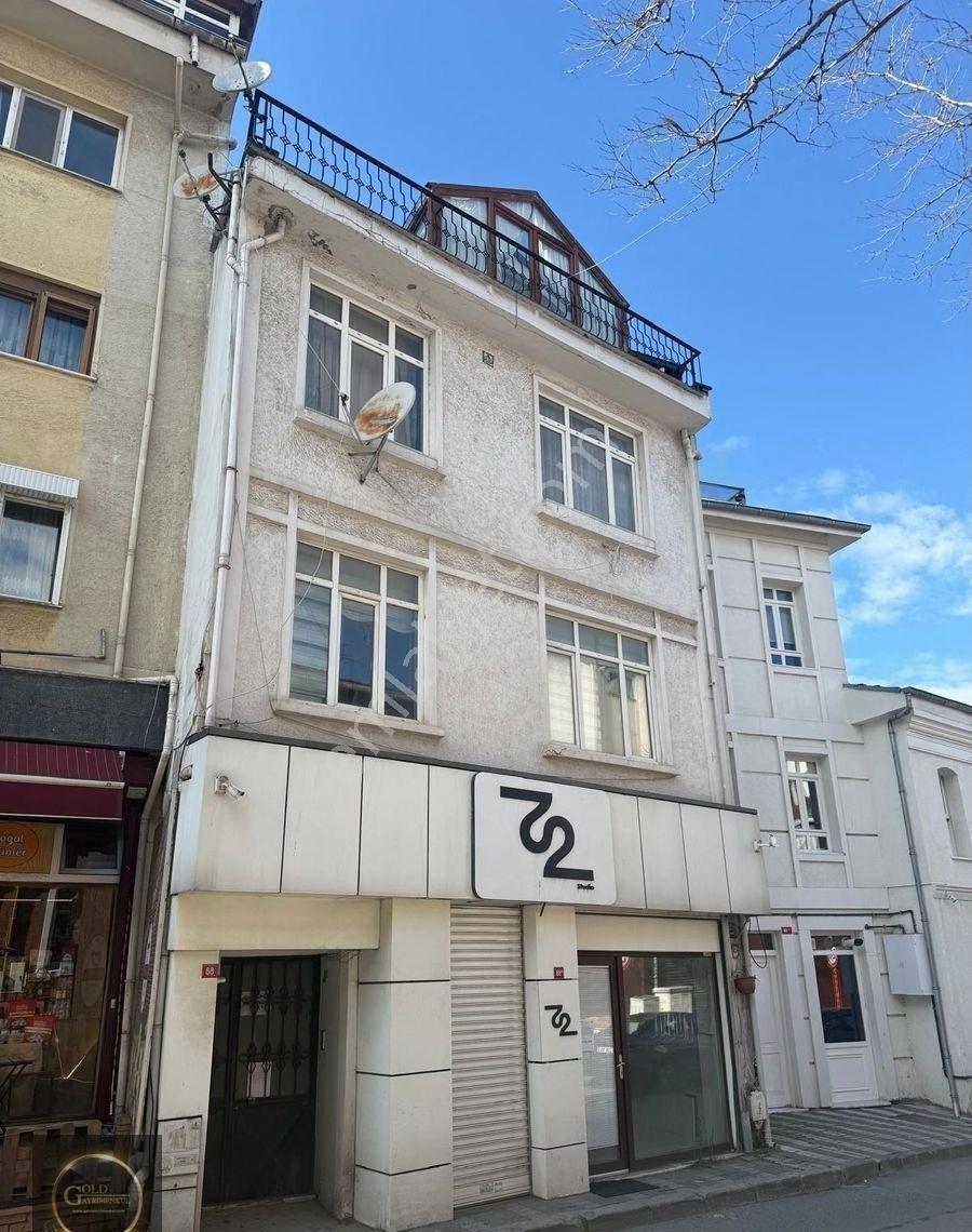 Üsküdar Azizmahmut Hüdaide Yarı Hisse Satılık Bina - Görsel 2