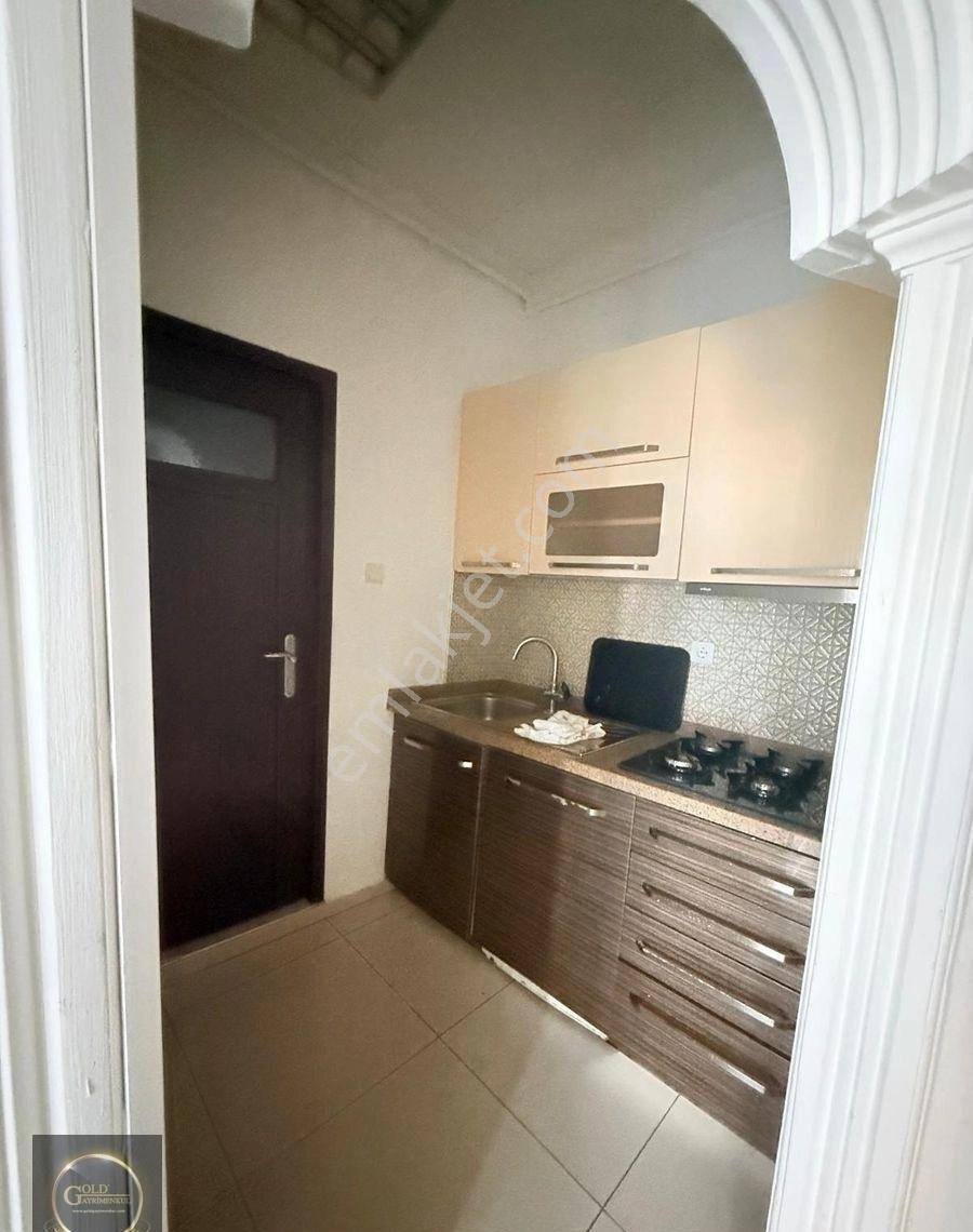 Üsküdar Azizmahmut Hüdaide Yarı Hisse Satılık Bina - Görsel 30