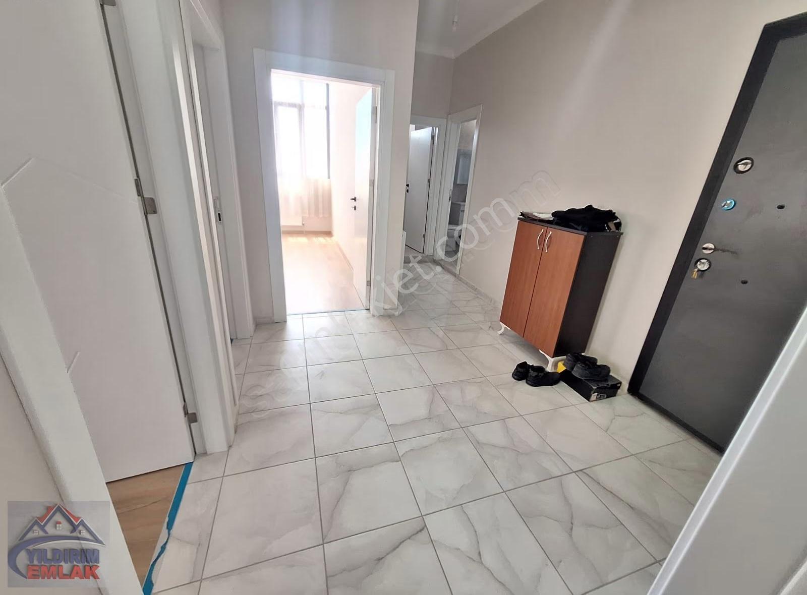 Çayırova Özgürlük Mah. 2+1 Geniş Daire 107 M2 Asansörlü İskanli - Görsel 14