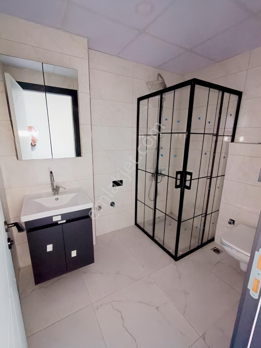 Çamlıca'da Kiralık Ebeveyn Banyolu Ultra Lüx 3+1 Daire - Görsel 4