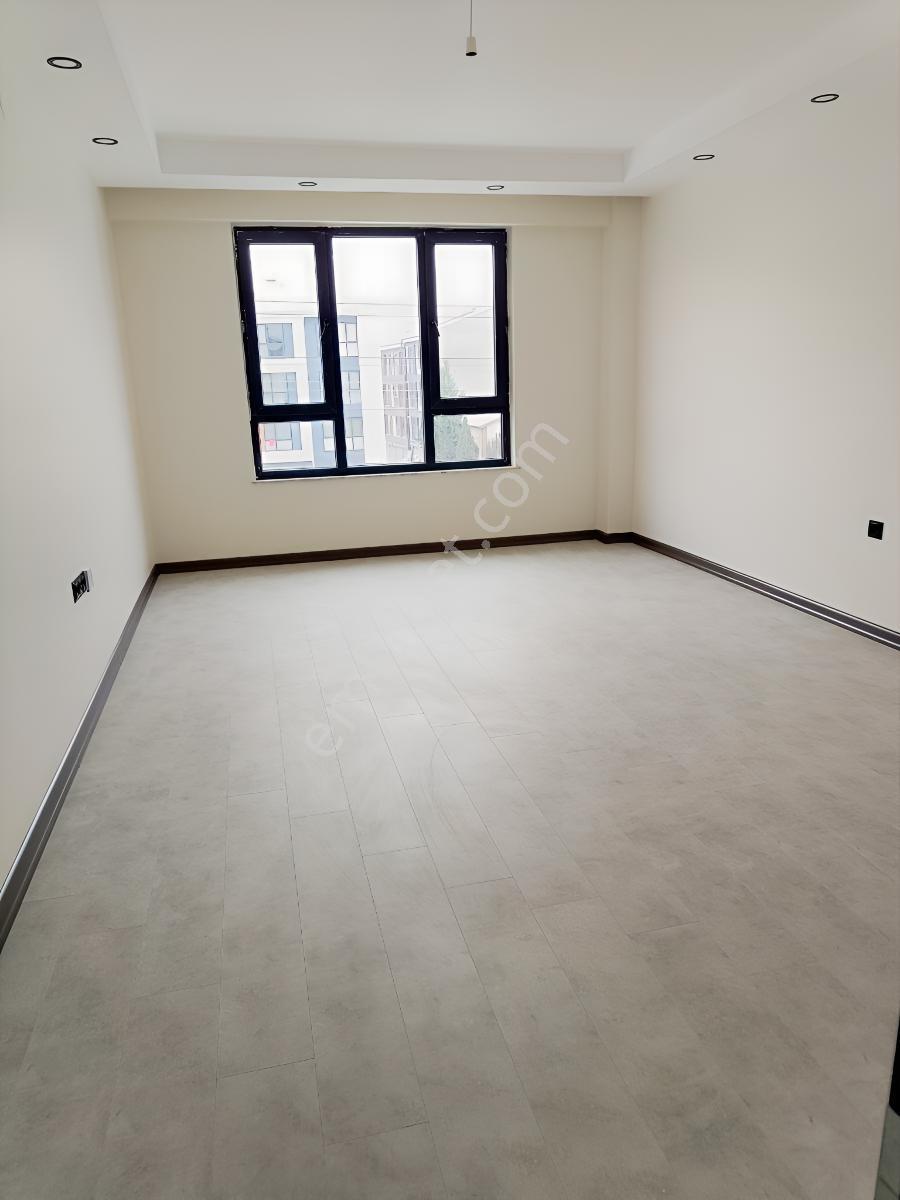 Çamlıca'da Kiralık Ebeveyn Banyolu Ultra Lüx 3+1 Daire - Görsel 27