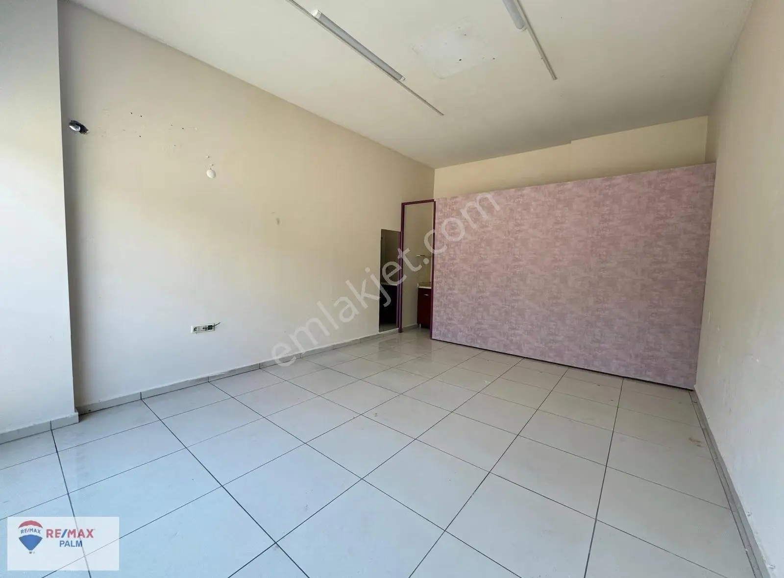 Remax Palmden İstemihan Talay Caddesi Üzerinde Kiralık Dükkan - Görsel 4