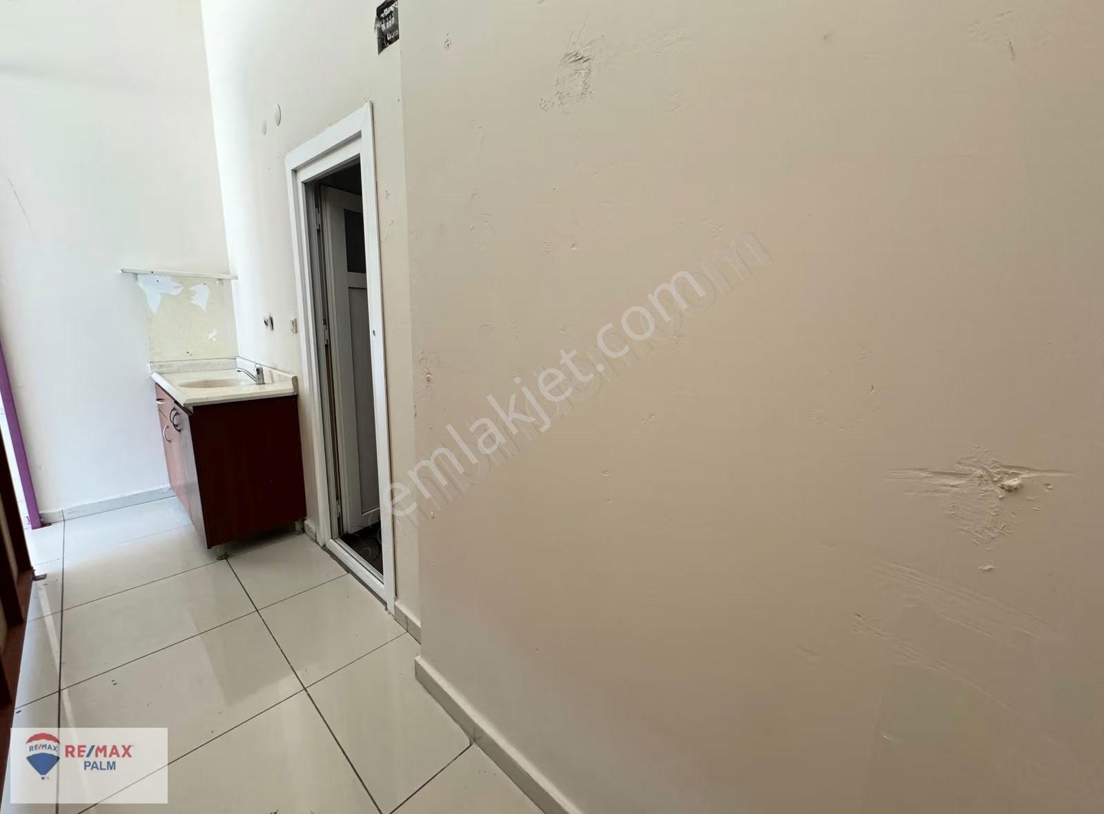 Remax Palmden İstemihan Talay Caddesi Üzerinde Kiralık Dükkan - Görsel 2