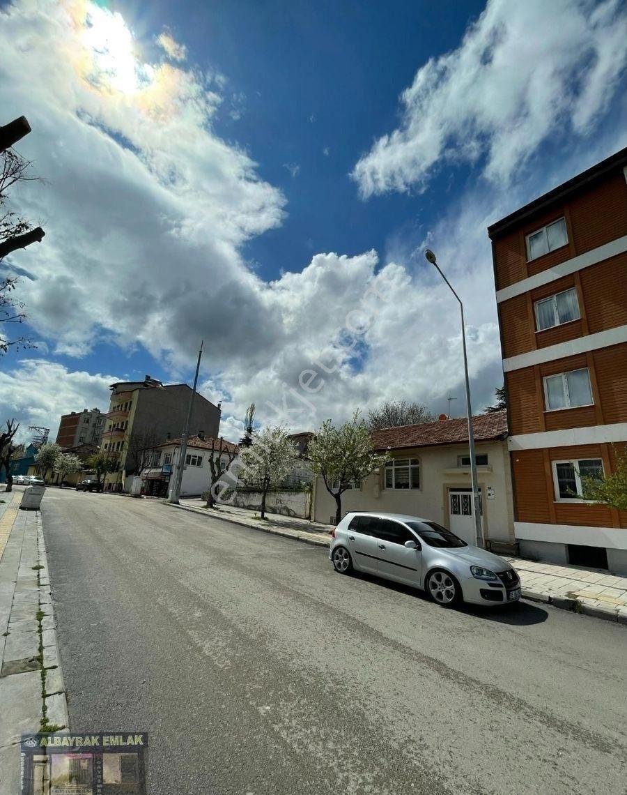 Albayrak'tan Belediye Altında Mutfak Ayrı Satılık 1+1 Daire - Görsel 3