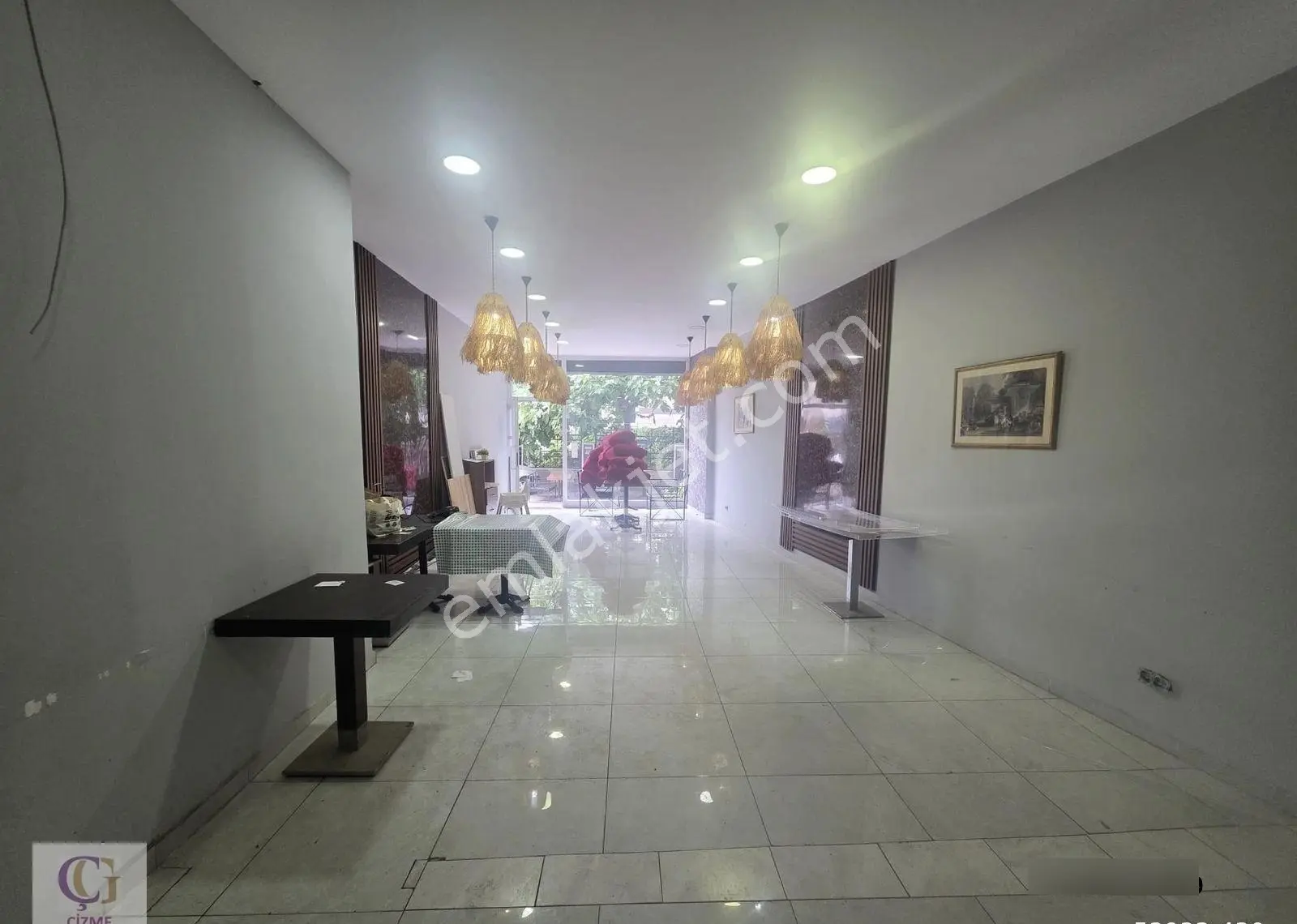 Çizme Gayrimenkul'den Yeşilköy'de Düz Giriş Kiralık Dükkan - Görsel 3