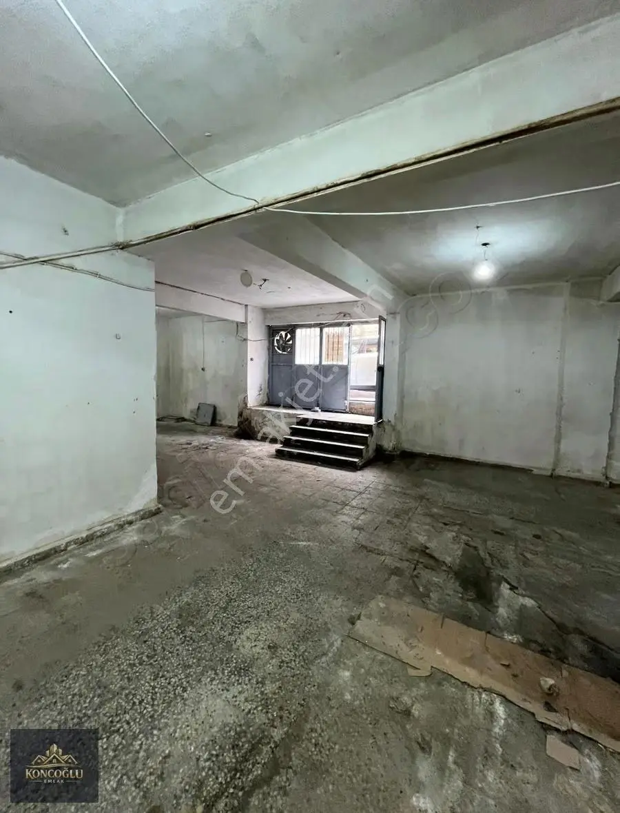 Kocatepe Caddesinde Kiralık Dükkan Yük Yükleme Yerli - Görsel 3