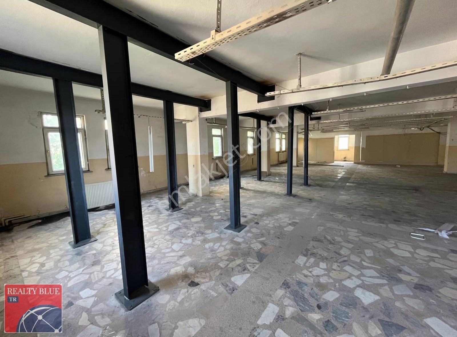 Sultanbeyli Mecidiye 7 Kat (2000m²) Satılık Komple İşyeri Binası - Görsel 12