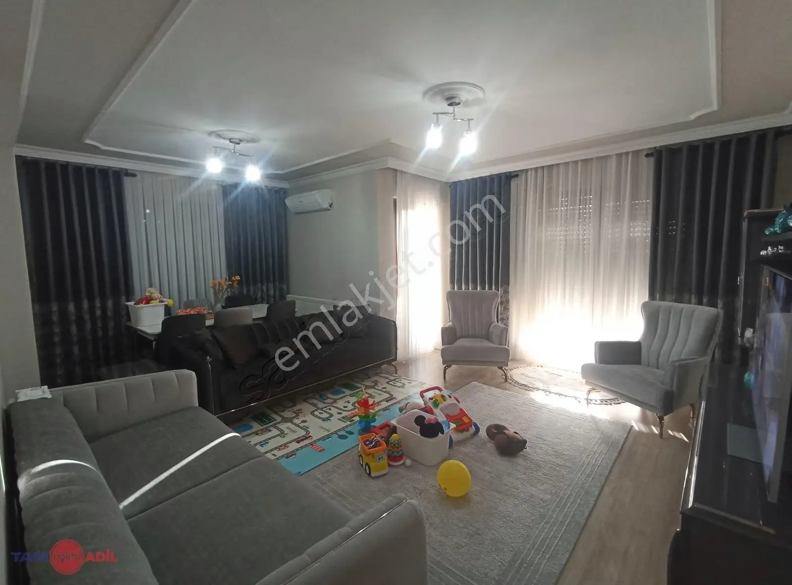 Bergama Merkez De 3+1 Ebeveyn Banyolu Satılık Lüks Daire