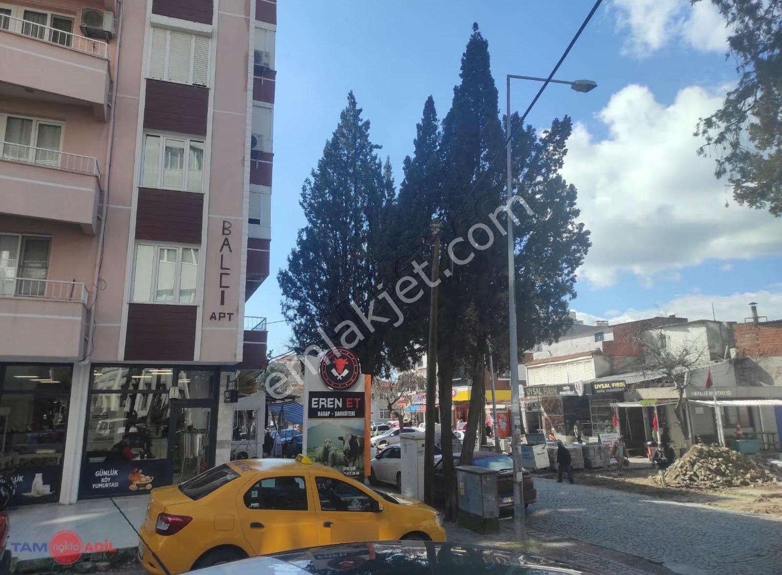 Bergamanın Merkezinde Satılık Geniş Daire - Görsel 3