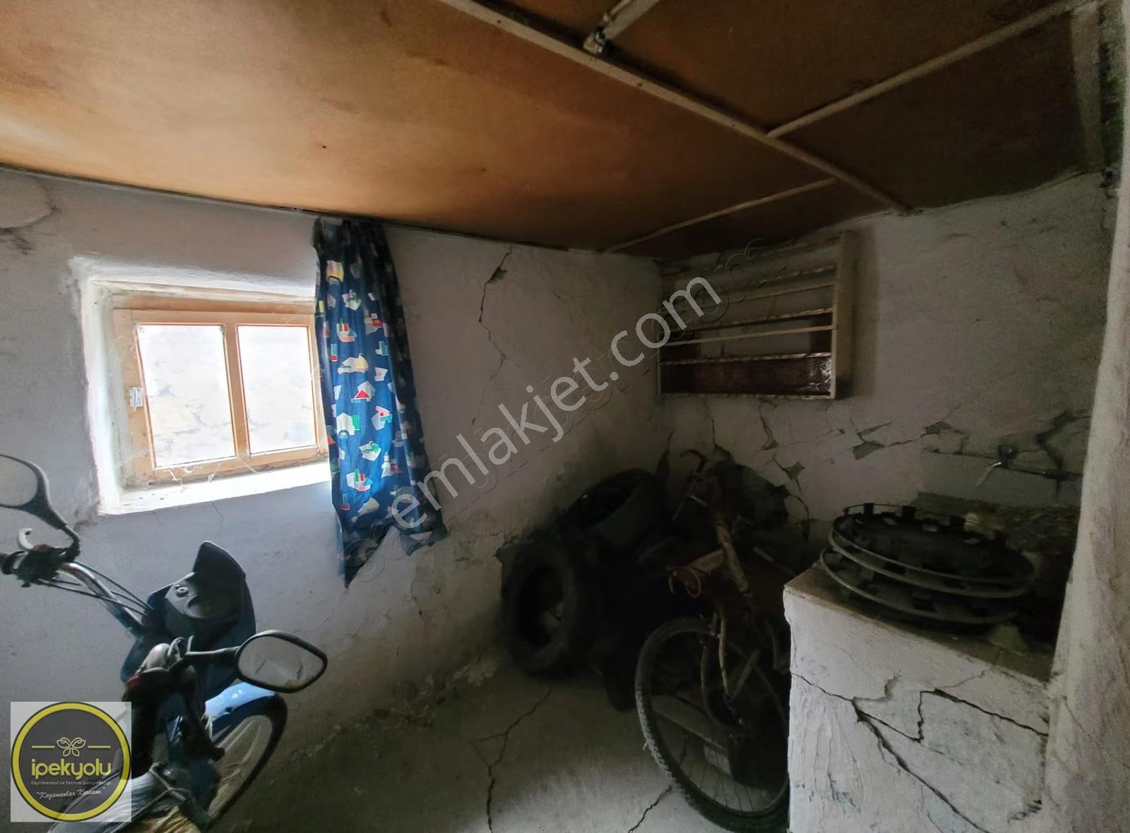 İpekyolundan Hacıkarada 2 Katlı Komple Satılık Müstakil Ev - Görsel 22