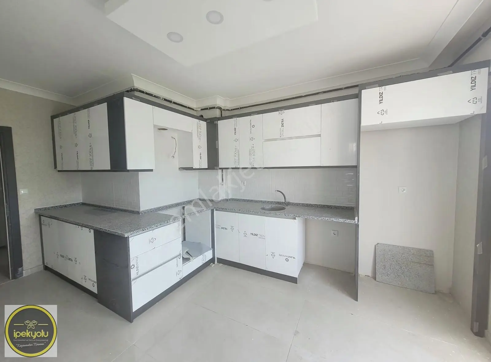 İpekyolundan Hacıkara Fatih Cami Yanında 3+1 Satılık Sıfır Daire - Görsel 23