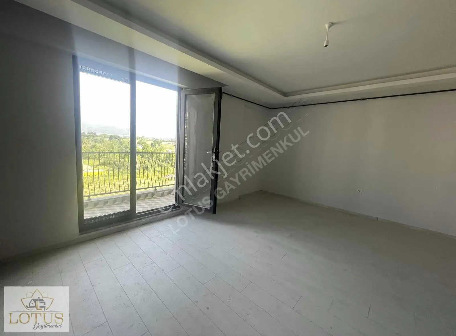 Kartepe Fsmde Siteiçi Havuz Kapalı Otopark Giyinmeodalı 4+1daire - Görsel 3