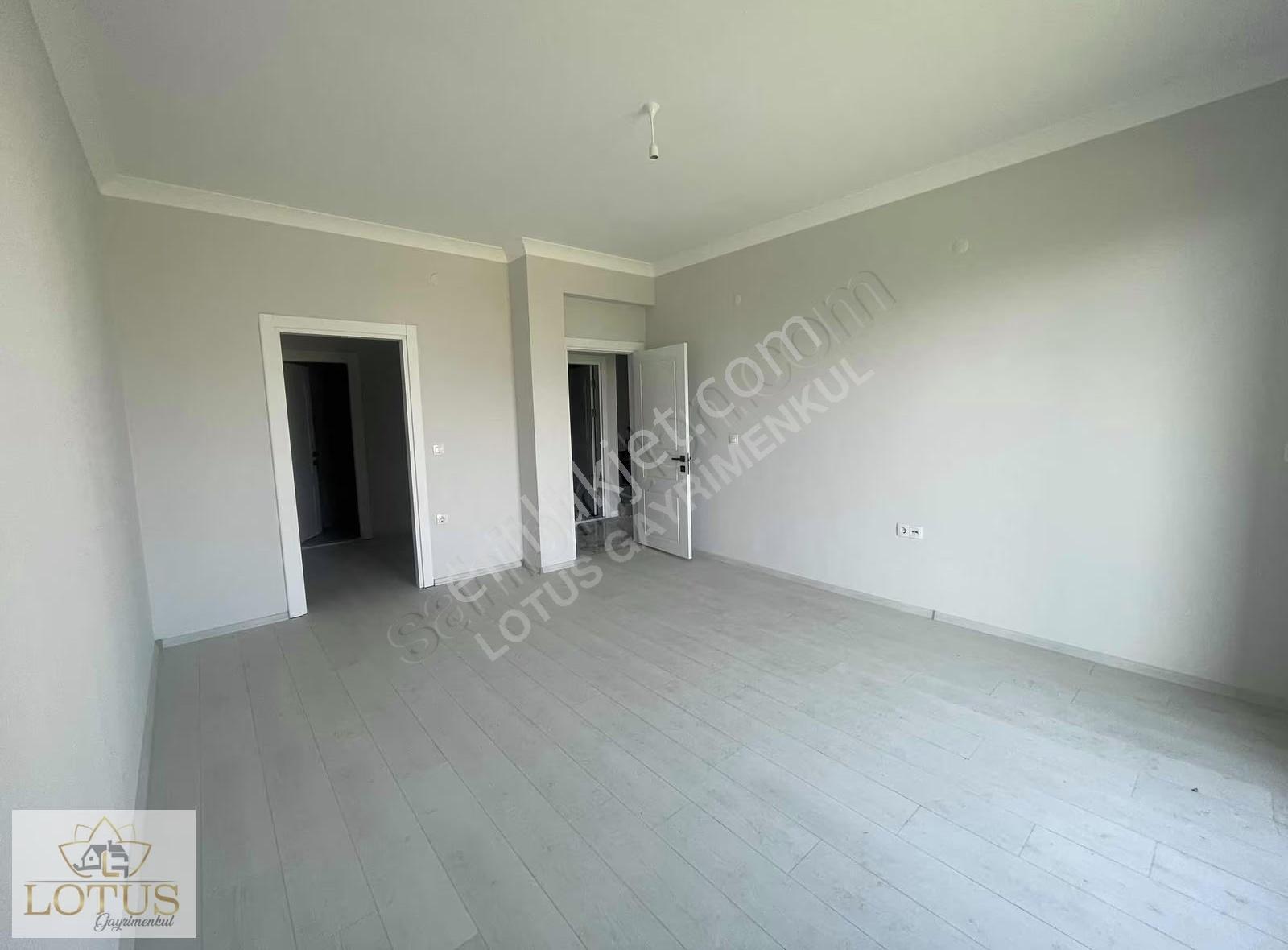 Kartepe Fsmde Siteiçi Havuz Kapalı Otopark Giyinmeodalı 4+1daire - Görsel 11