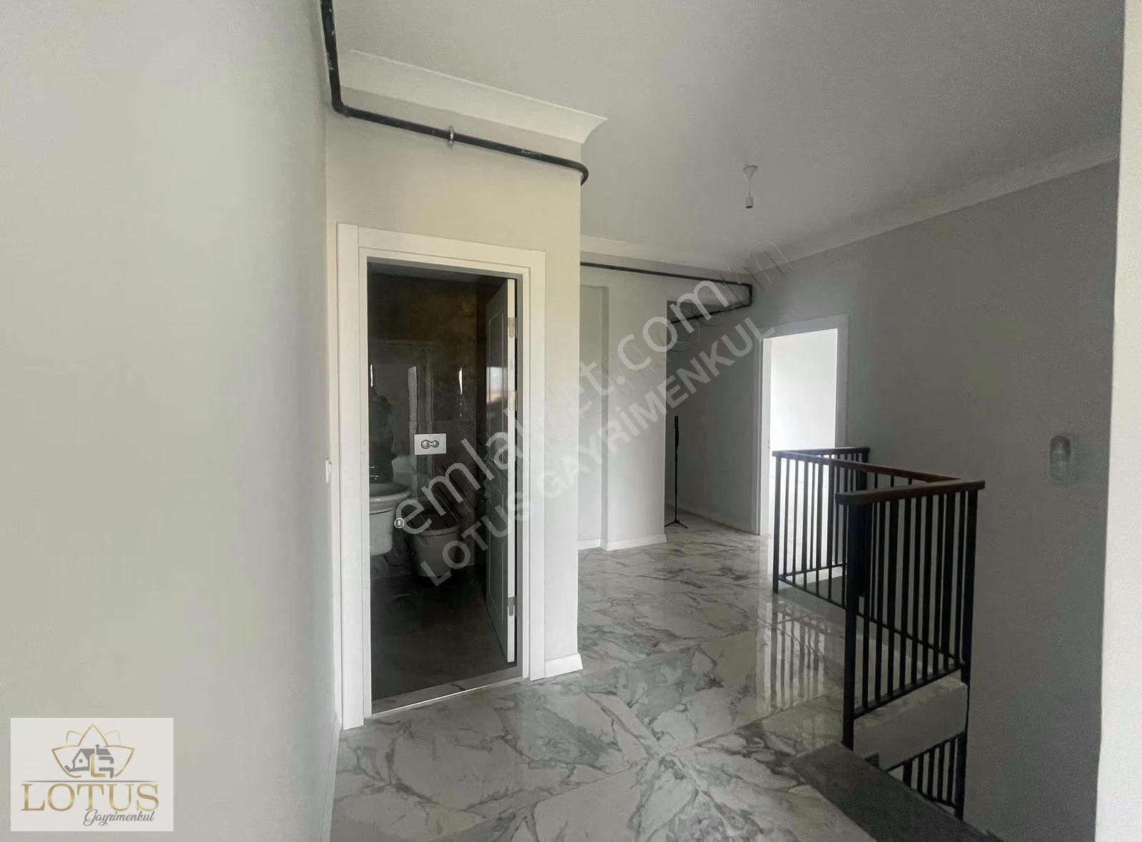 Kartepe Fsmde Siteiçi Havuz Kapalı Otopark Giyinmeodalı 4+1daire - Görsel 26
