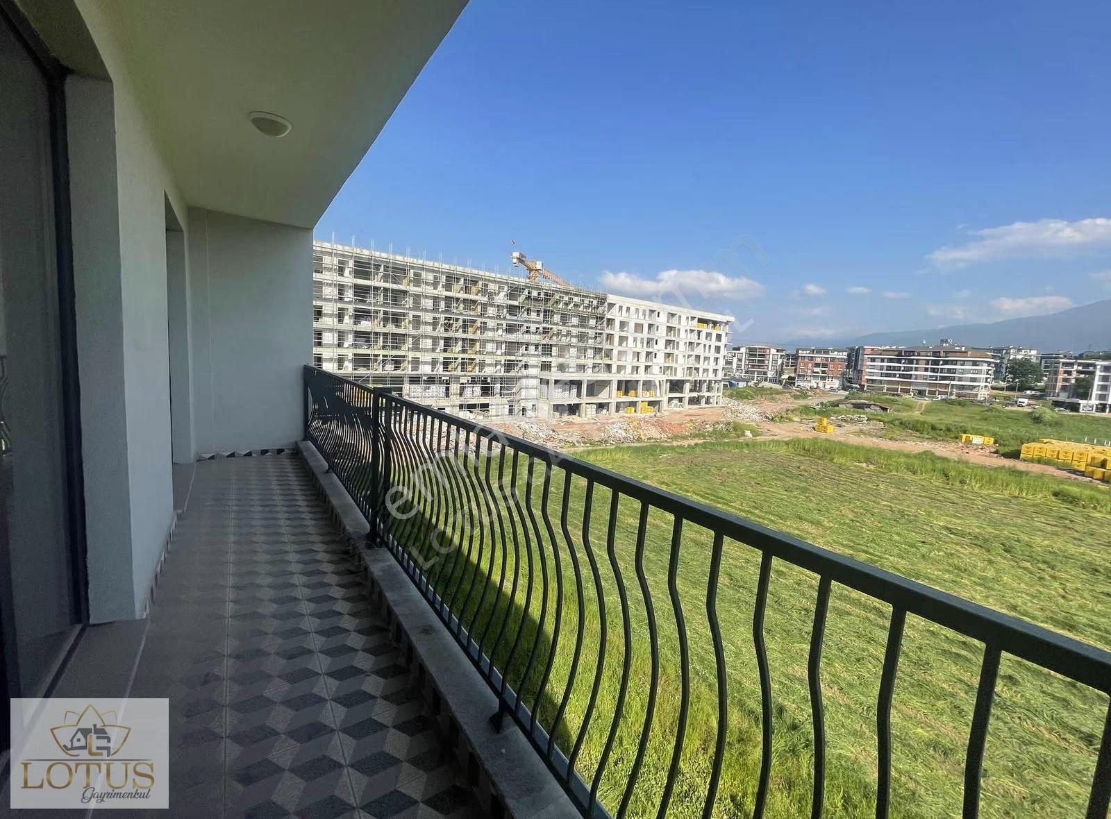 Kartepe Fsmde Siteiçi Havuz Kapalı Otopark Giyinmeodalı 4+1daire - Görsel 9