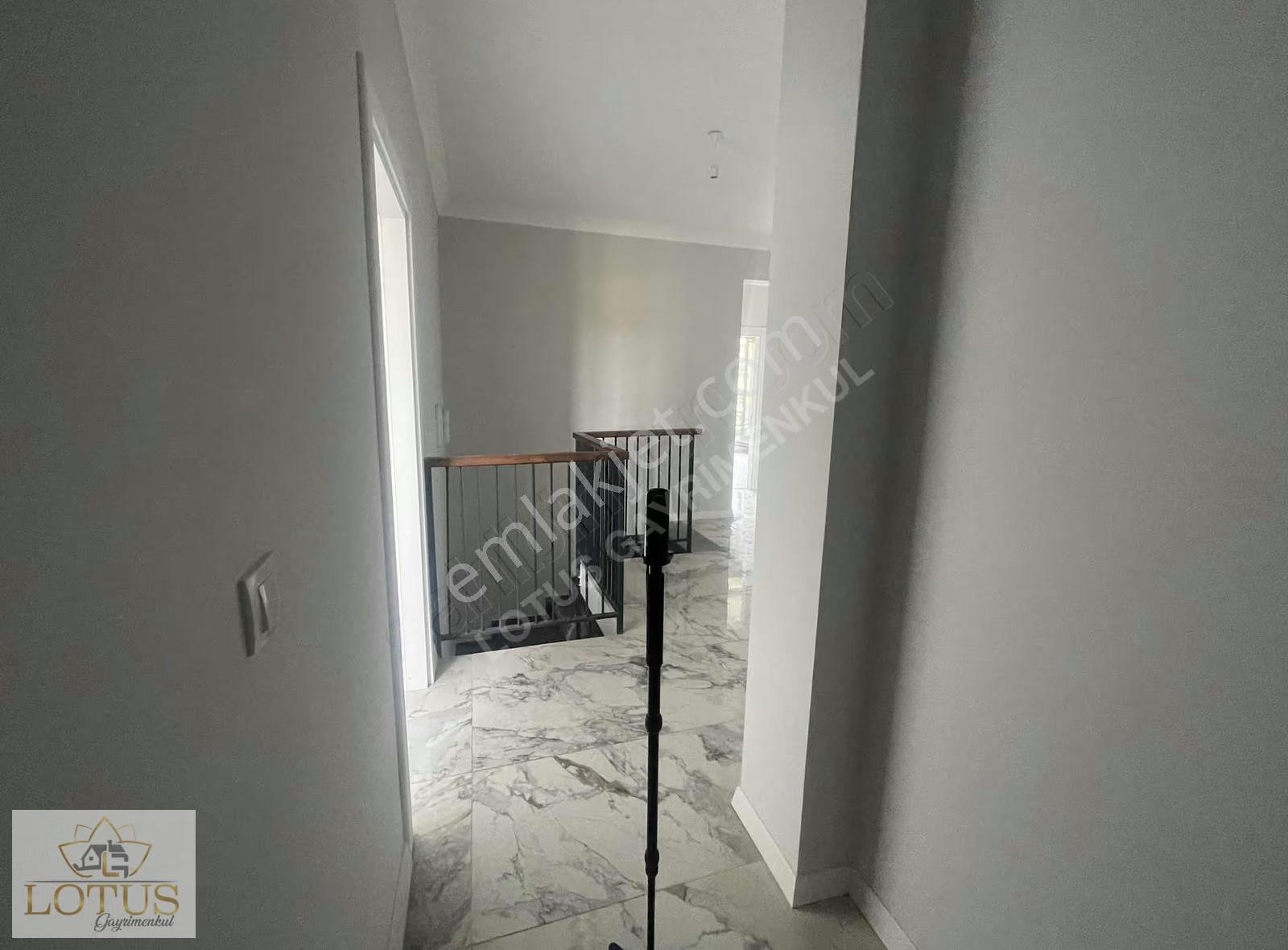 Kartepe Fsmde Siteiçi Havuz Kapalı Otopark Giyinmeodalı 4+1daire - Görsel 24
