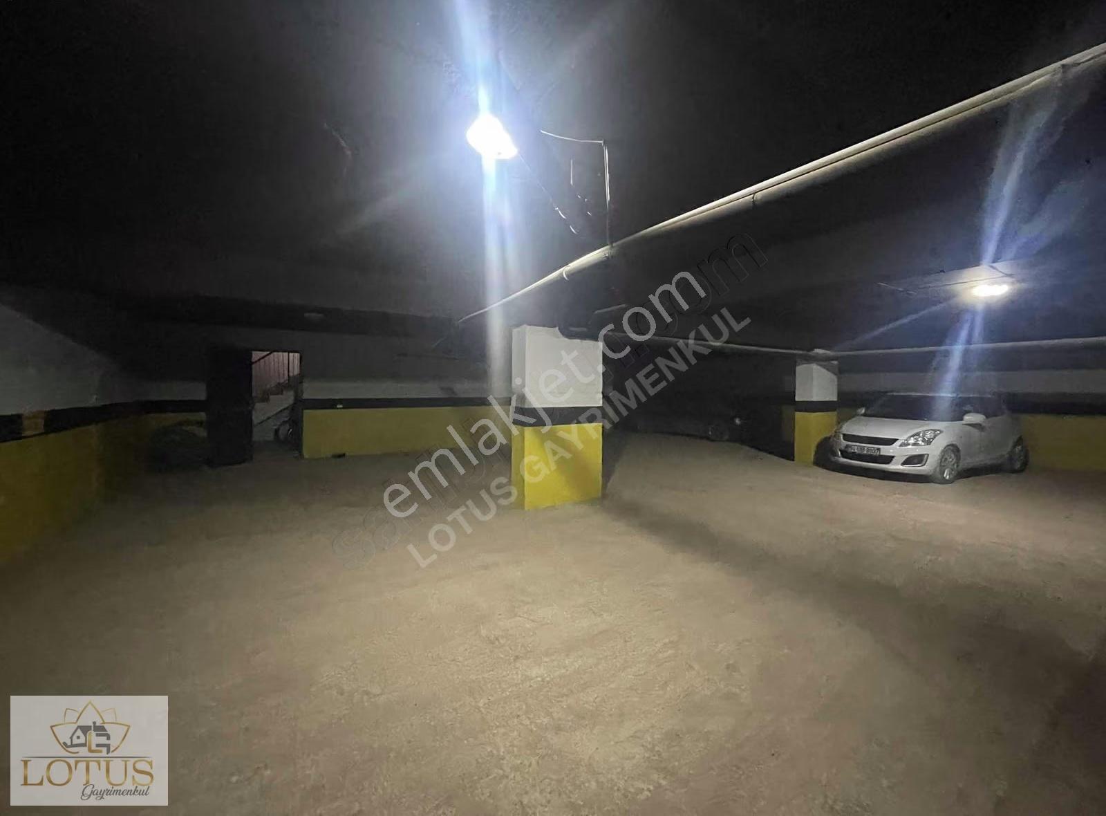 Kartepe Fsmde Siteiçi Havuz Kapalı Otopark Giyinmeodalı 4+1daire - Görsel 18