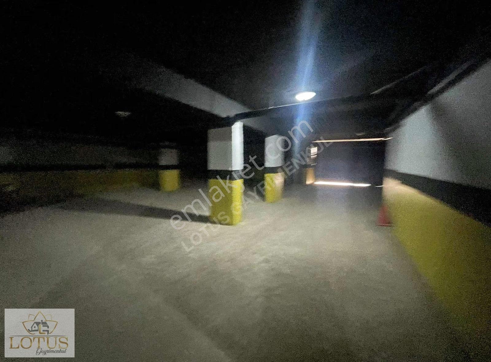 Kartepe Fsmde Siteiçi Havuz Kapalı Otopark Giyinmeodalı 4+1daire - Görsel 17