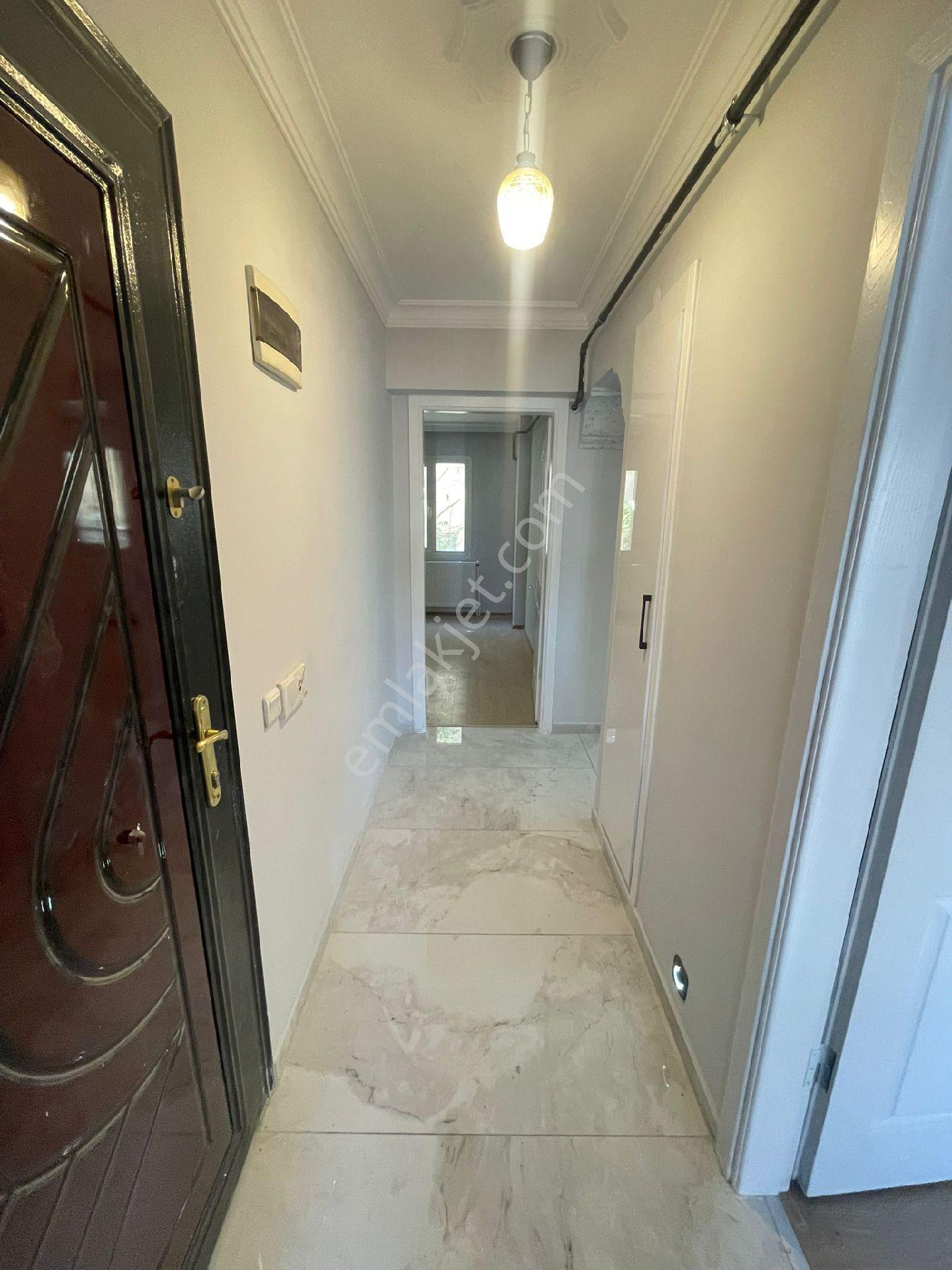 Karşıyaka Nergizde Satılık Ara Kat 2+1 120 M2 Daire - Görsel 24