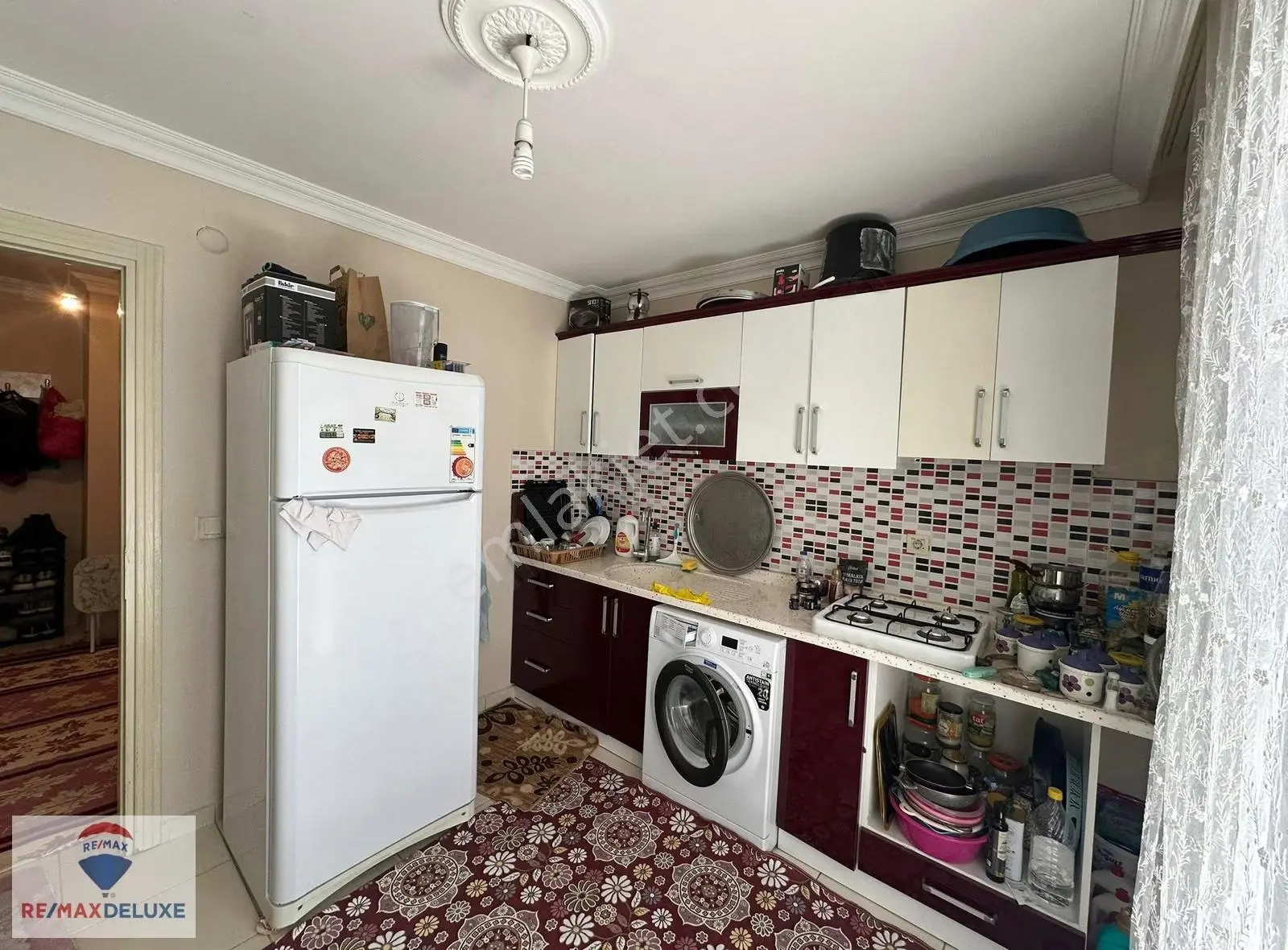 Remax Deluxe'den Kartepe Emekevlerde Satılık 2+1 Geniş Daire - Görsel 4