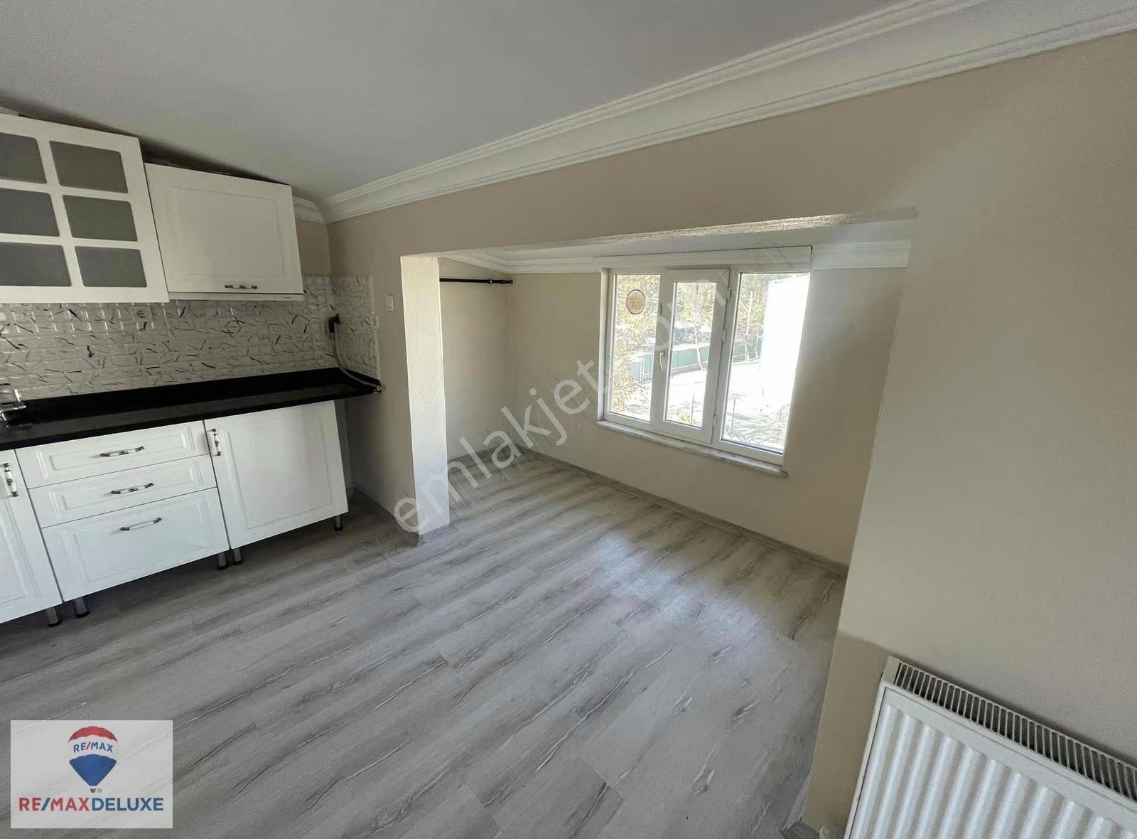 Köseköy De Yenilenmiş Kiralık 3+1 Daire - Görsel 13