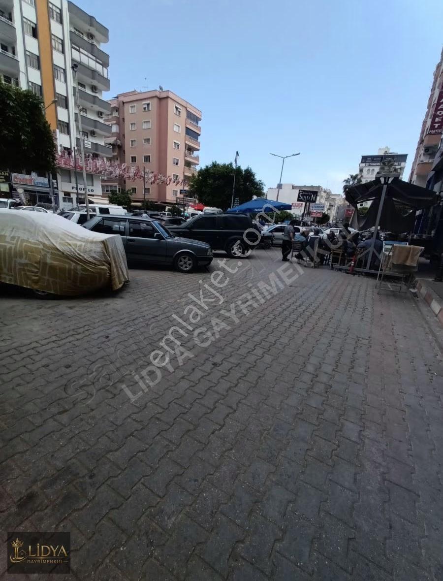 Çarşı Merkezde Satılık Dükkan - Görsel 4