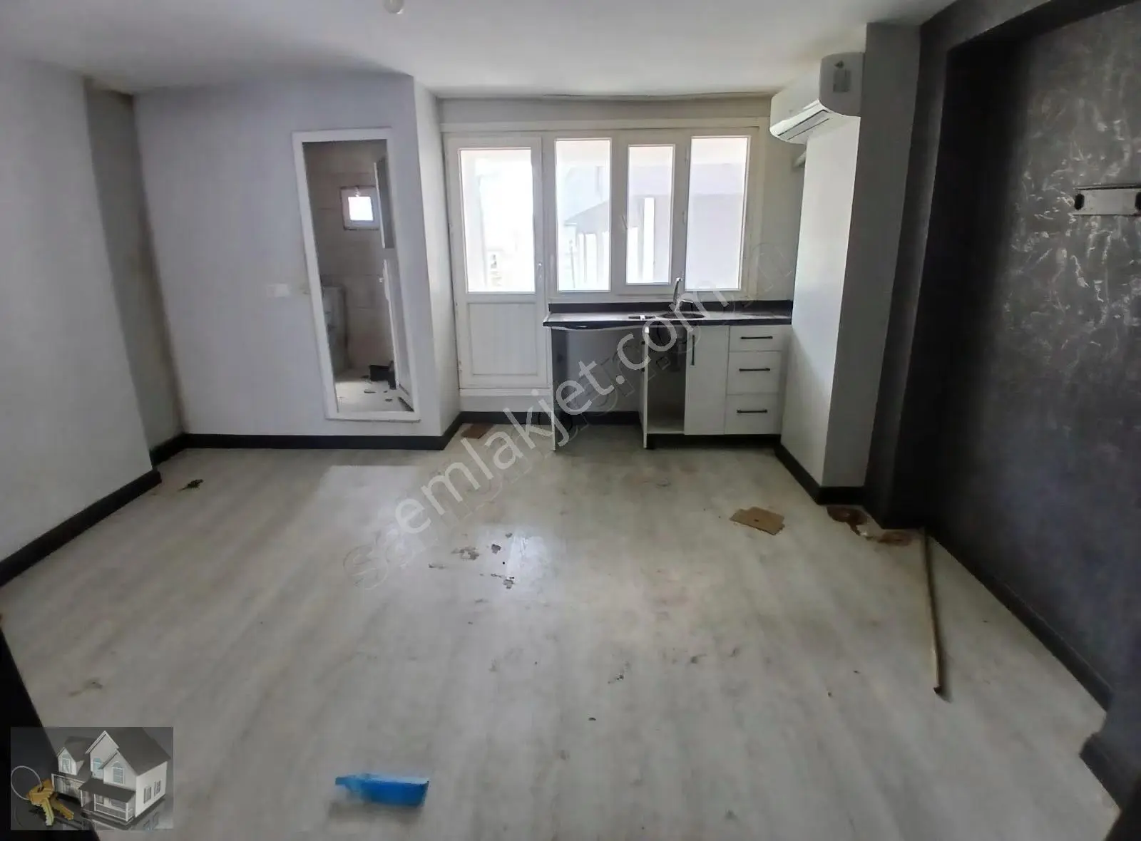 Taksim Beyoğlu Meydana Yürüme Mesafesi Kiralık 1+0/ 1+1 Daireler - Görsel 2