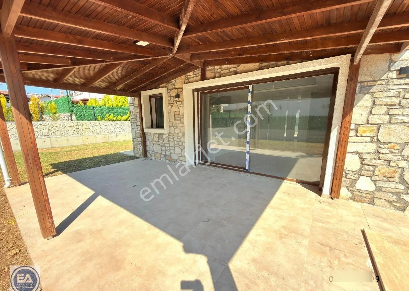 Kuşadası Davutlar Bölgesinde 3+1 Müstakil Satılık Villa - Görsel 4