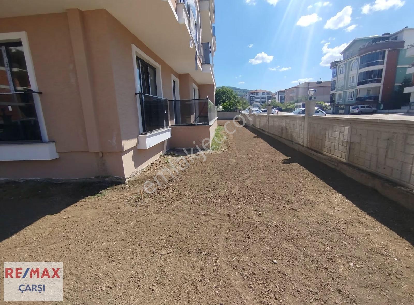 Gölcük Çiftlikte Pazarlıklı Ve Peşinatlı Satılık 2+1 Sıfır Daire - Görsel 9