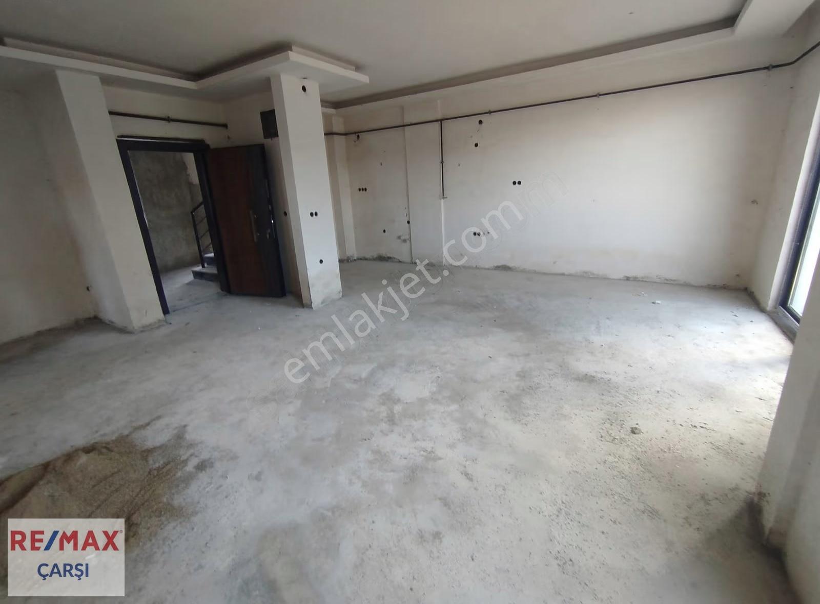 Gölcük Çiftlikte Pazarlıklı Ve Peşinatlı Satılık 2+1 Sıfır Daire - Görsel 17