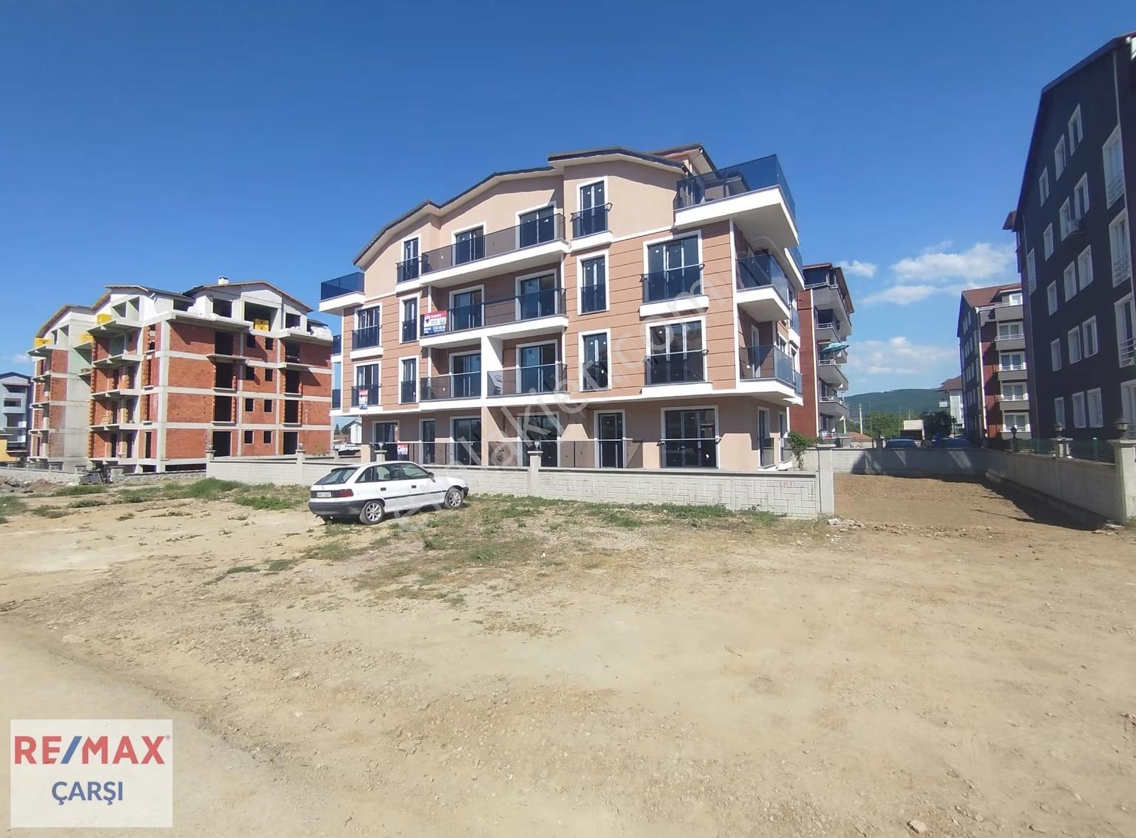 Gölcük Çiftlikte Kullanışlı Ara Kat 3+1 Satılık Daire - Görsel 24