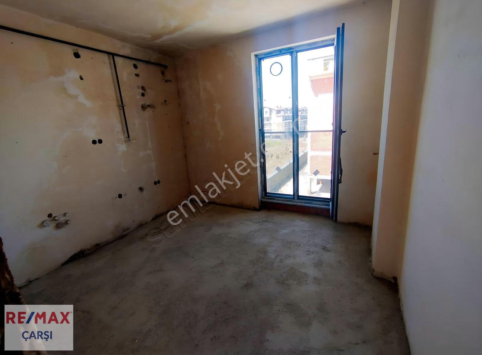 Gölcük Çiftlikte Pazarlığa Açık Satılık 3+1 Çatı Dubleks Daire - Görsel 22