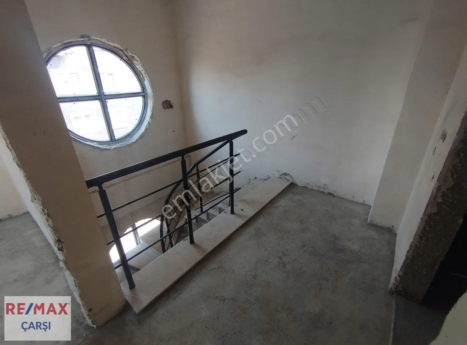 Gölcük Çiftlikte Pazarlığa Açık Satılık 3+1 Çatı Dubleks Daire - Görsel 16