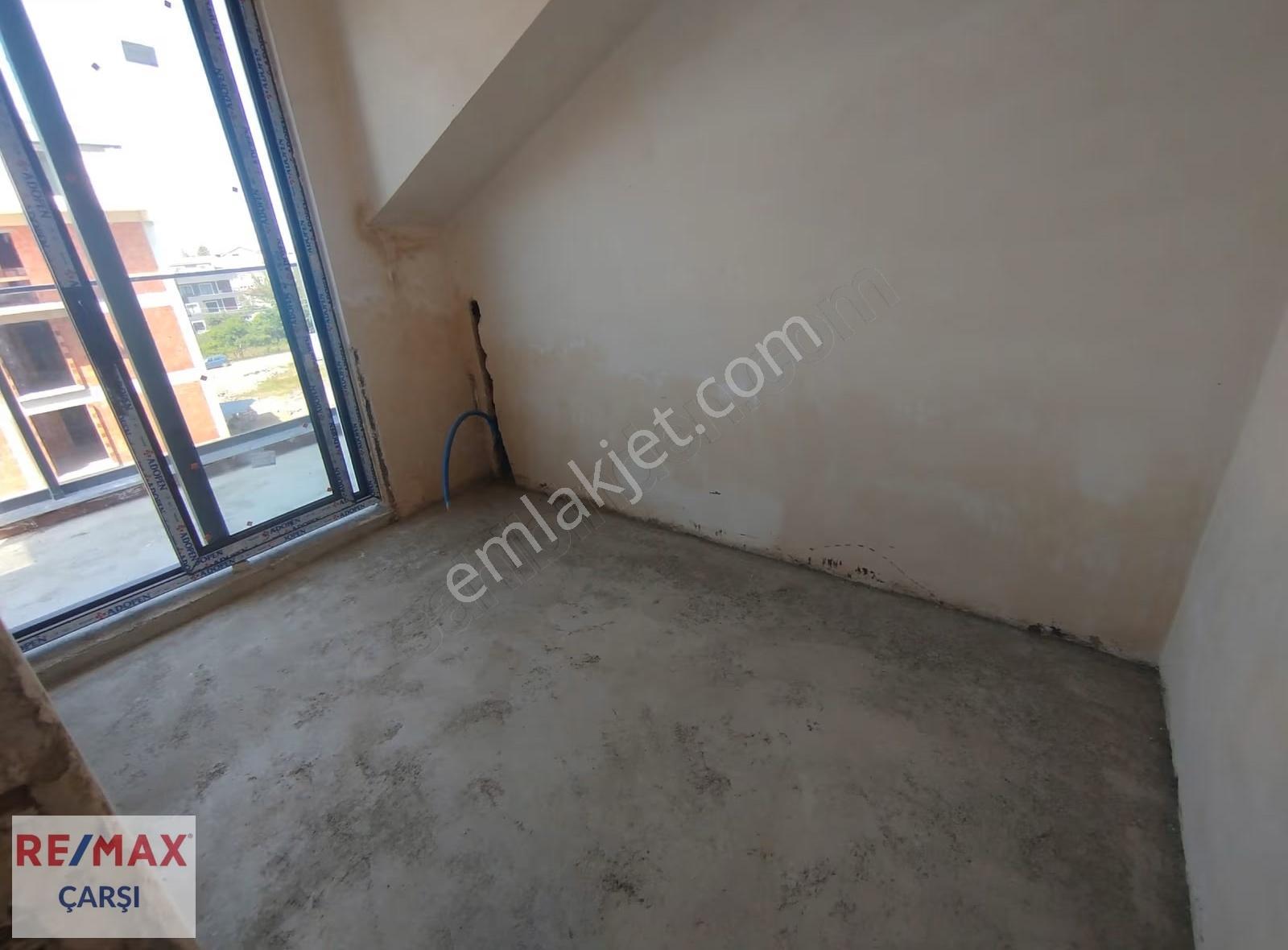 Gölcük Çiftlikte Pazarlığa Açık Satılık 3+1 Çatı Dubleks Daire - Görsel 5