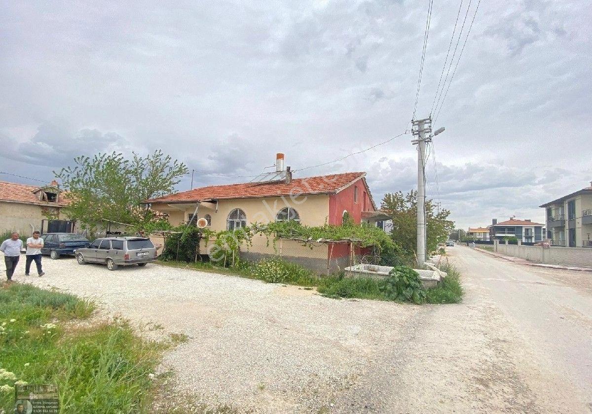Saraçoğlu Müstakil Daire 900 Metre Arsa İçinde - Görsel 18