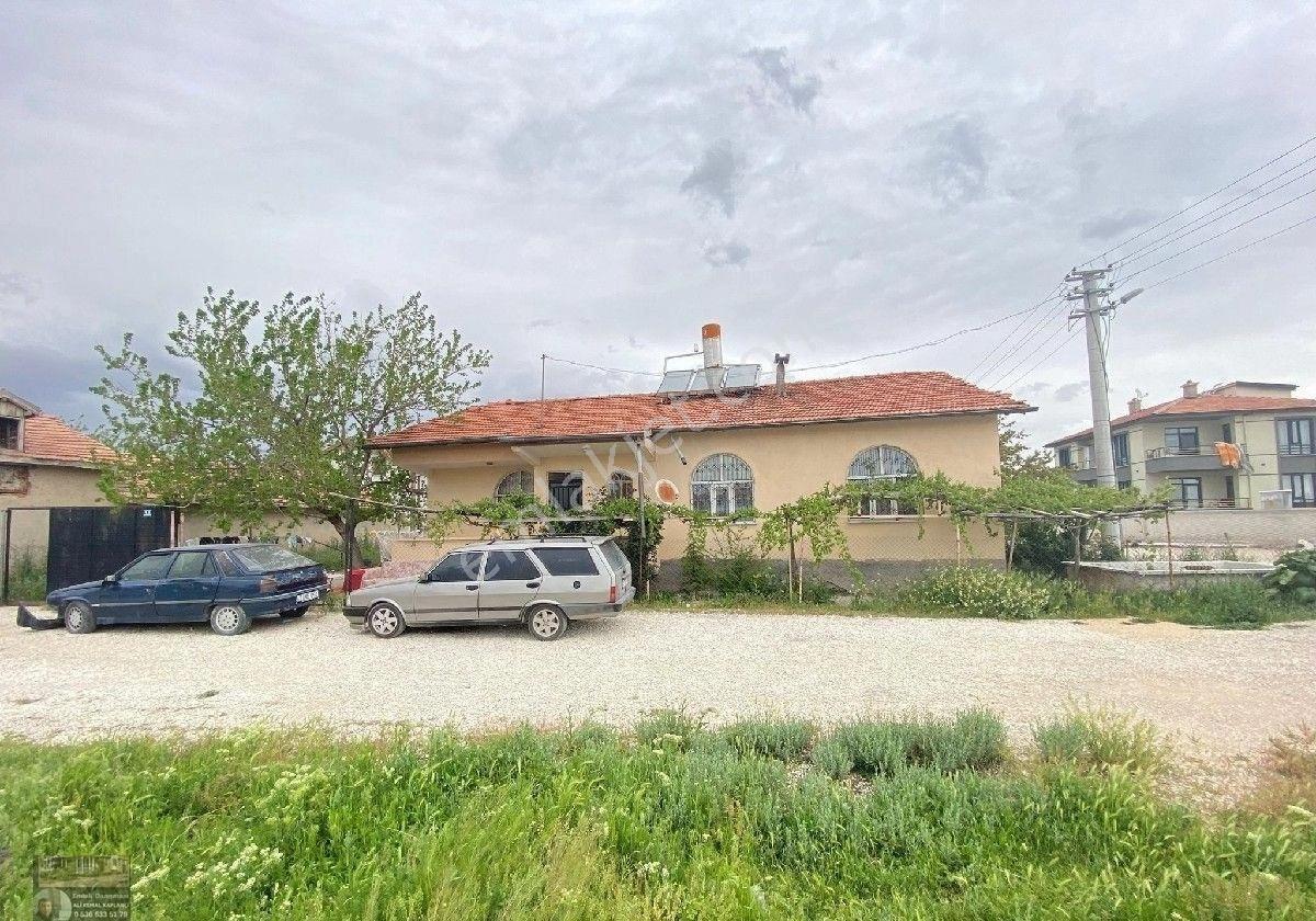 Saraçoğlu Müstakil Daire 900 Metre Arsa İçinde - Görsel 7