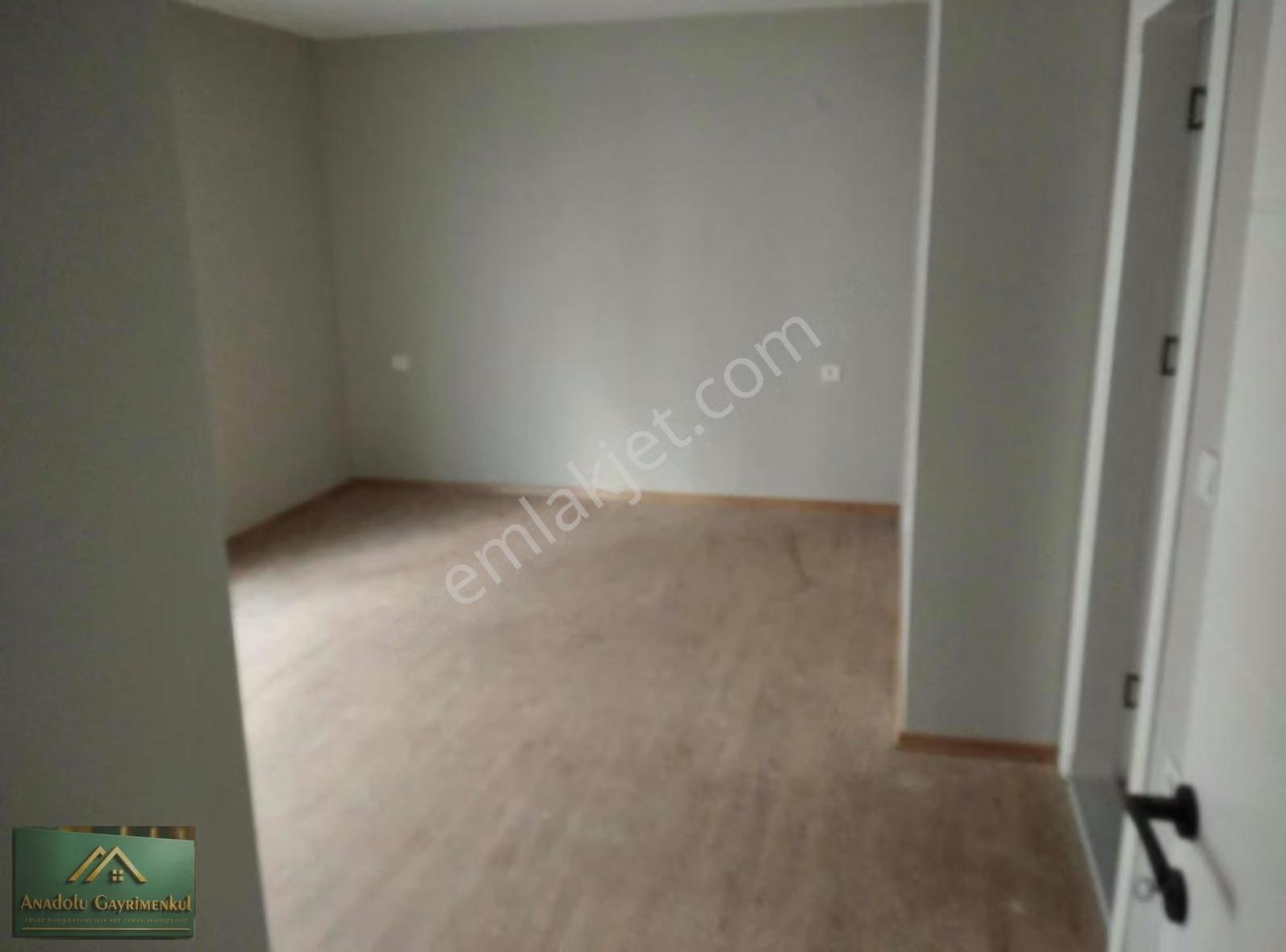 Cumhuriyet Mahallesinde Gülbahçe Konaklarında 3+1 135m2 Daire - Görsel 13