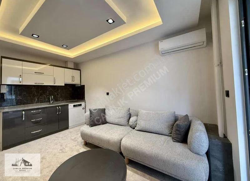 Anayol Üstü Kiralık Klimalı B. Makineli Balkonlu 1+1 Lüks Apart - Görsel 8